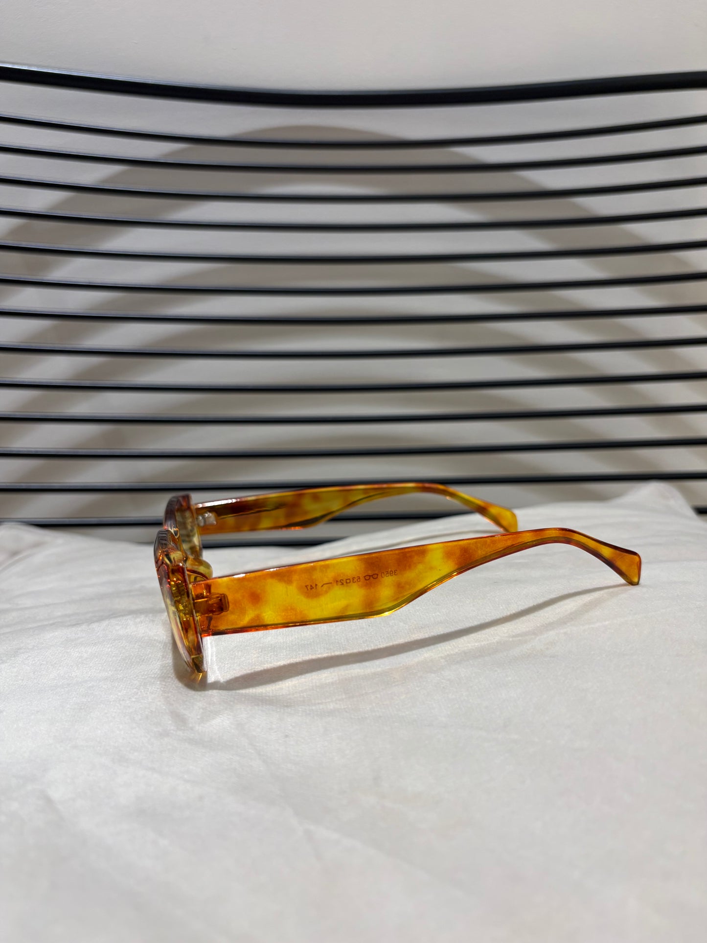 Lunette de soleil écaille
