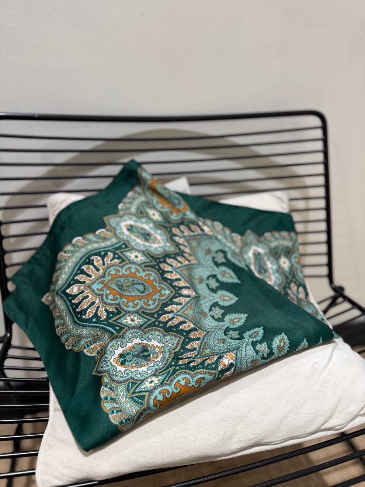 Foulard vintage à motifs
