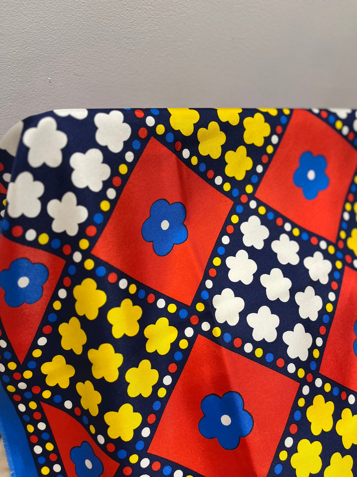 Foulard en soie Yves Saint Laurent