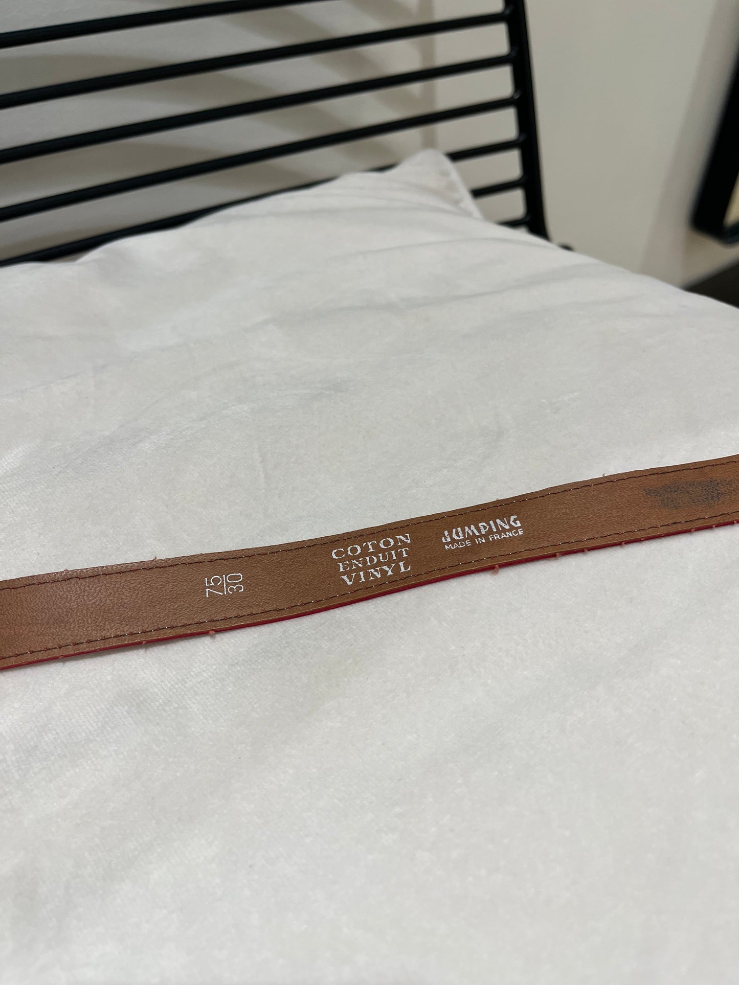 Ceinture en vinyl 75cm