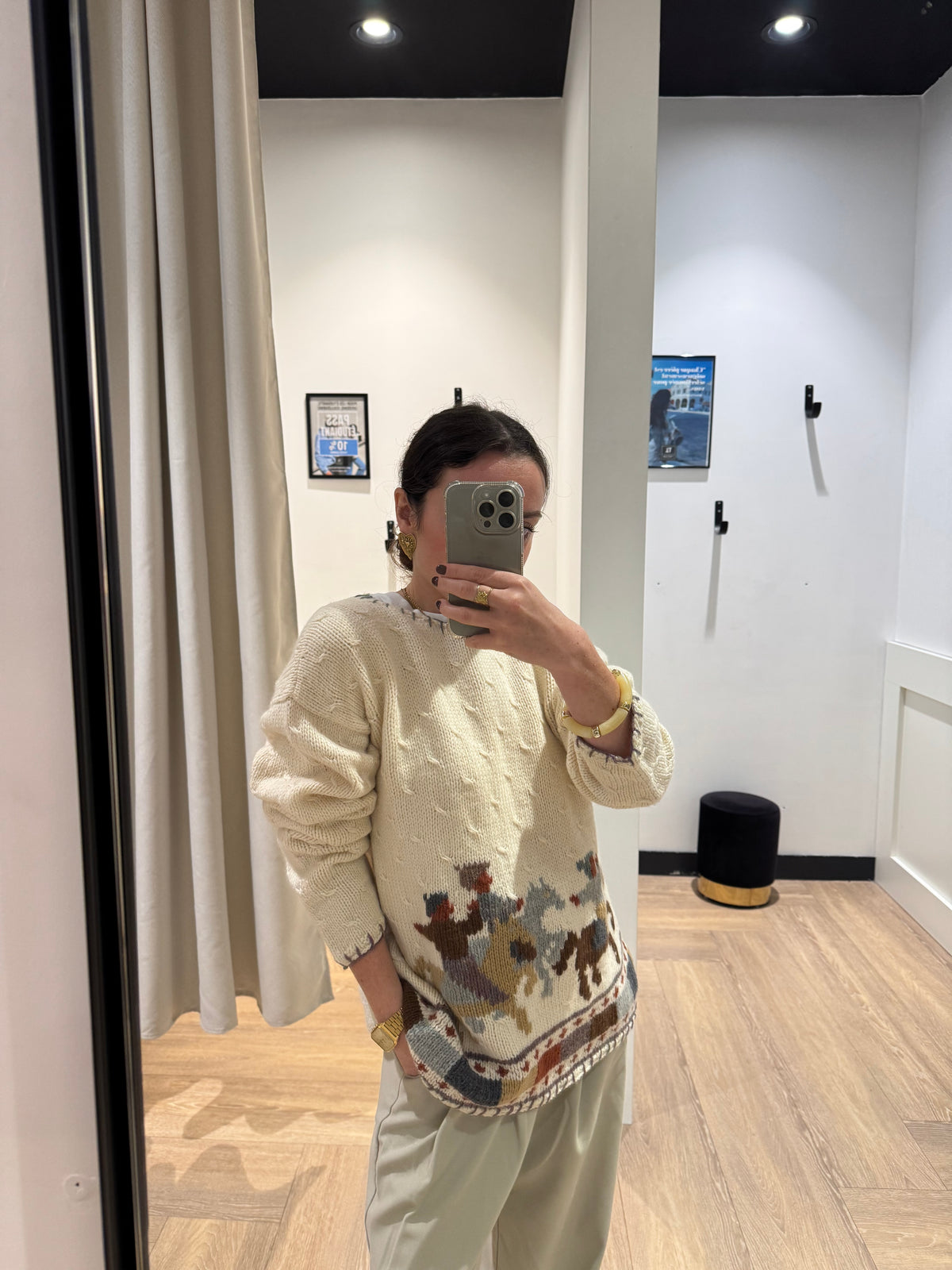 Pull d’hiver vintage à motifs M
