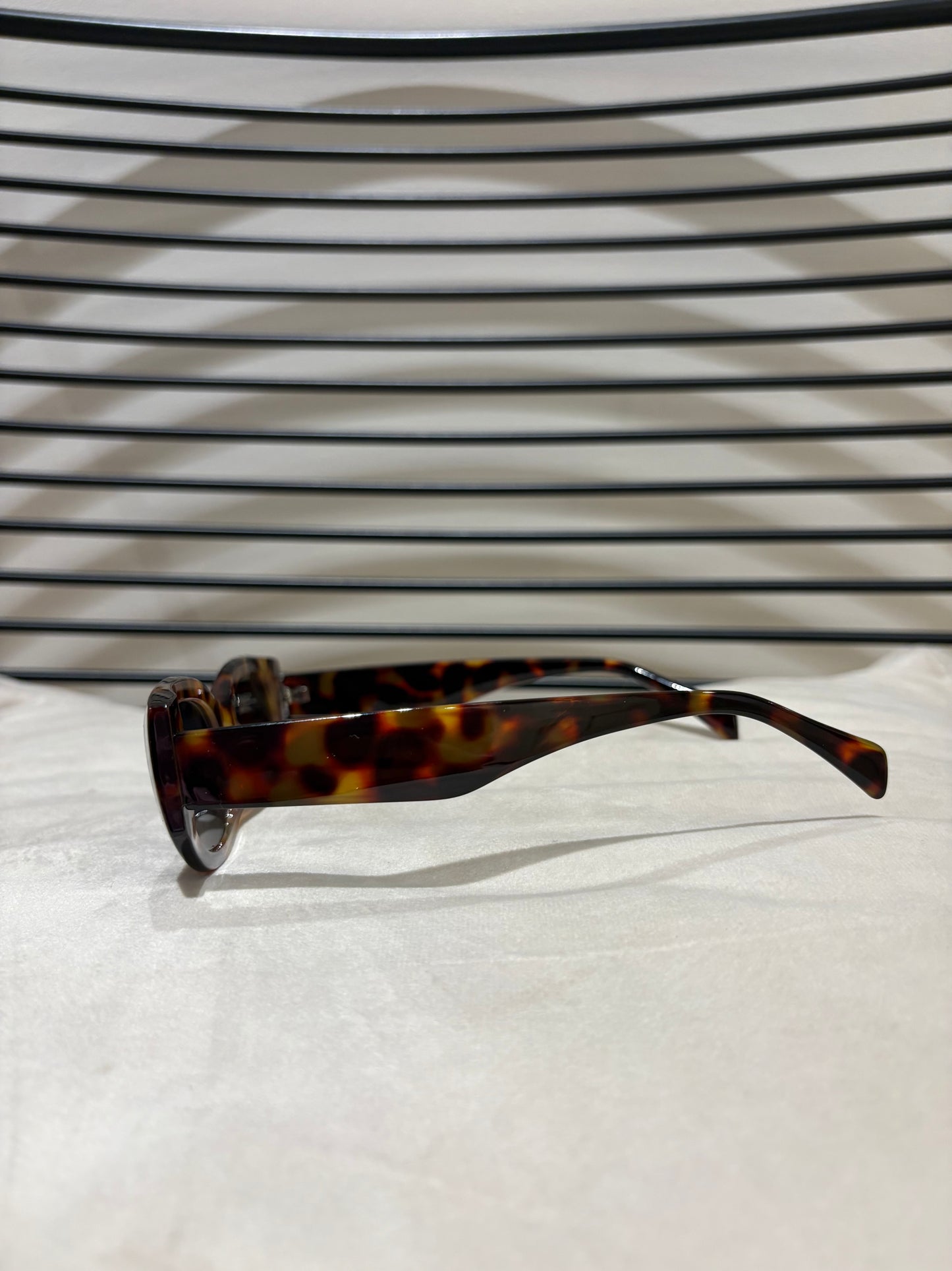 Lunette de soleil écaille foncée