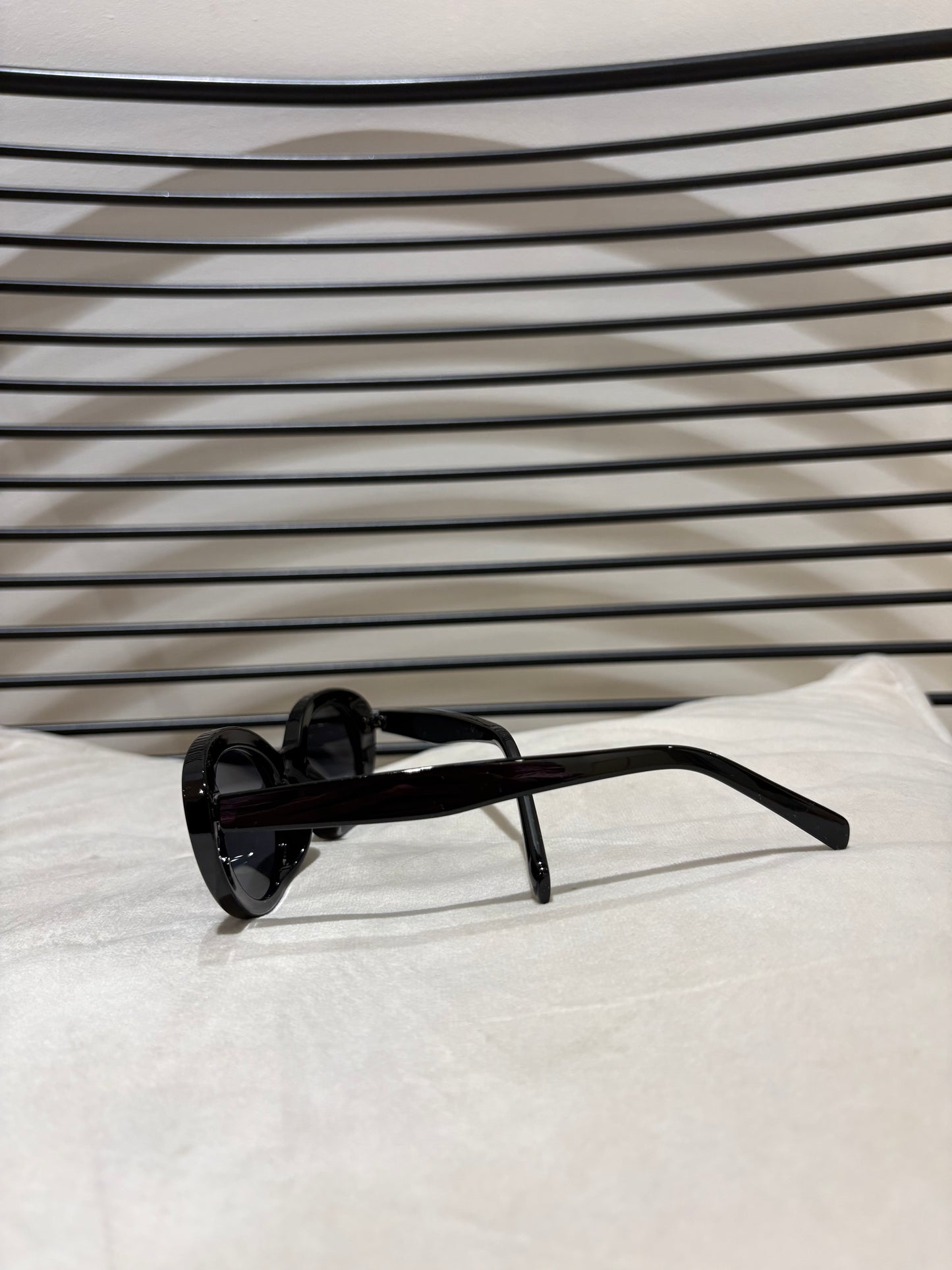 Lunette de soleil noire