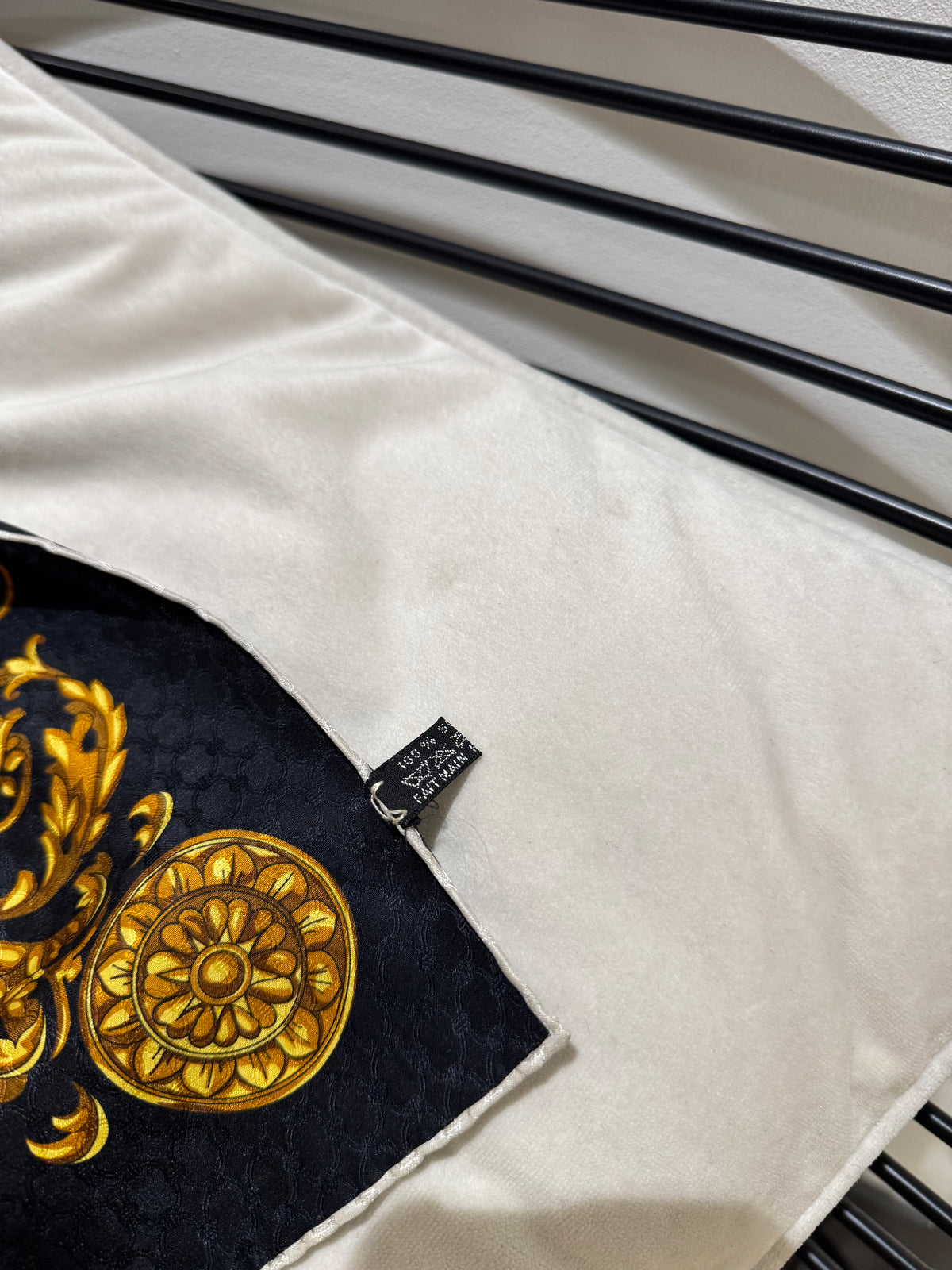 Petit foulard Dior texturé en soie