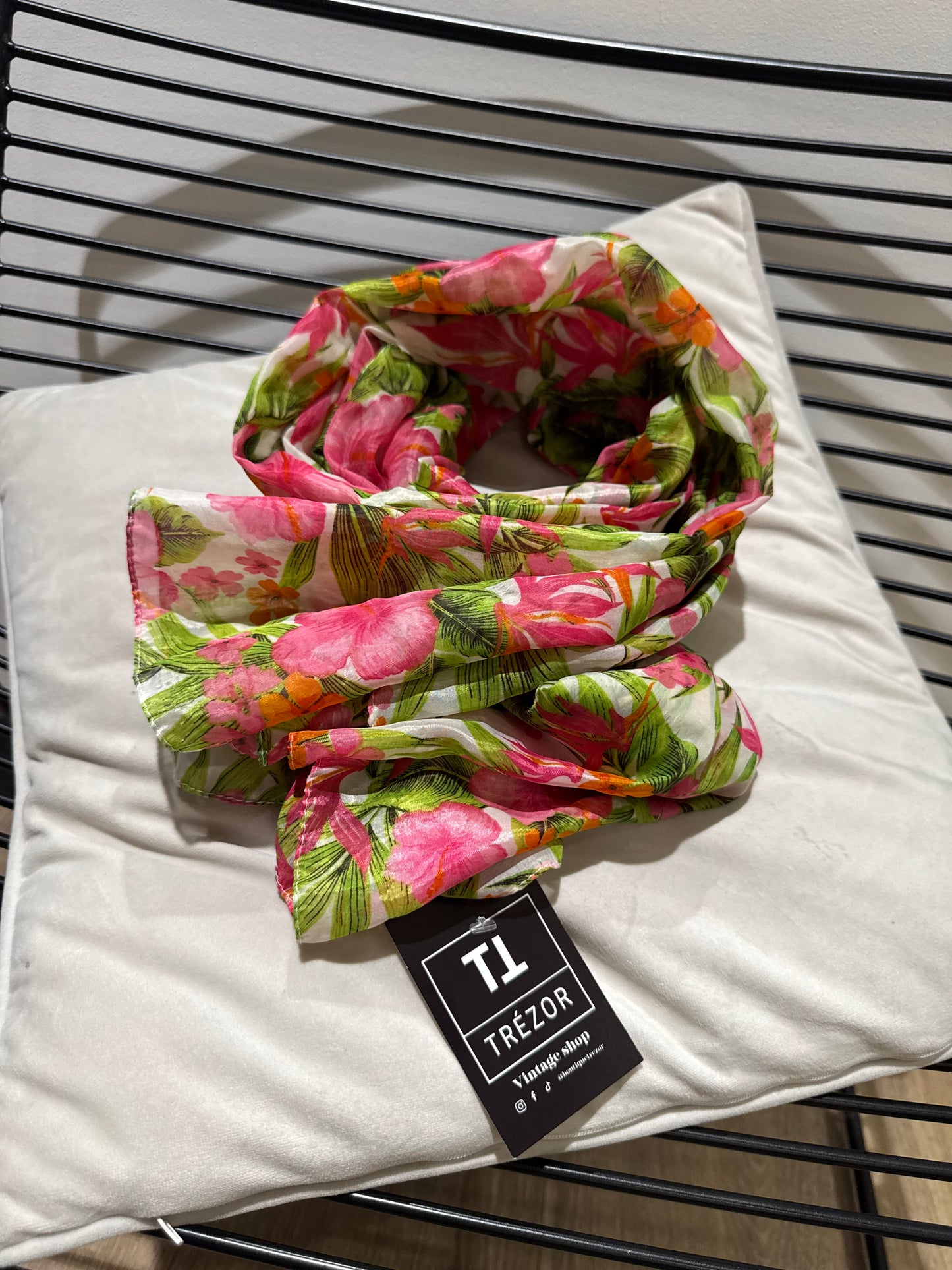Foulard paréo à fleurs