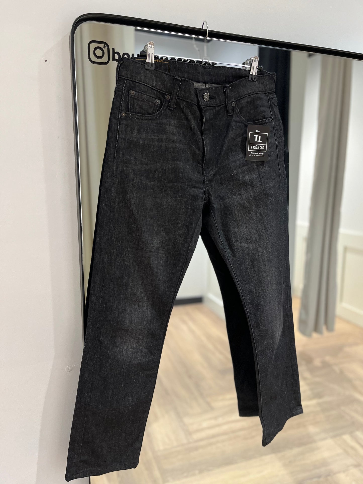 Jean Levi’s 513 40
