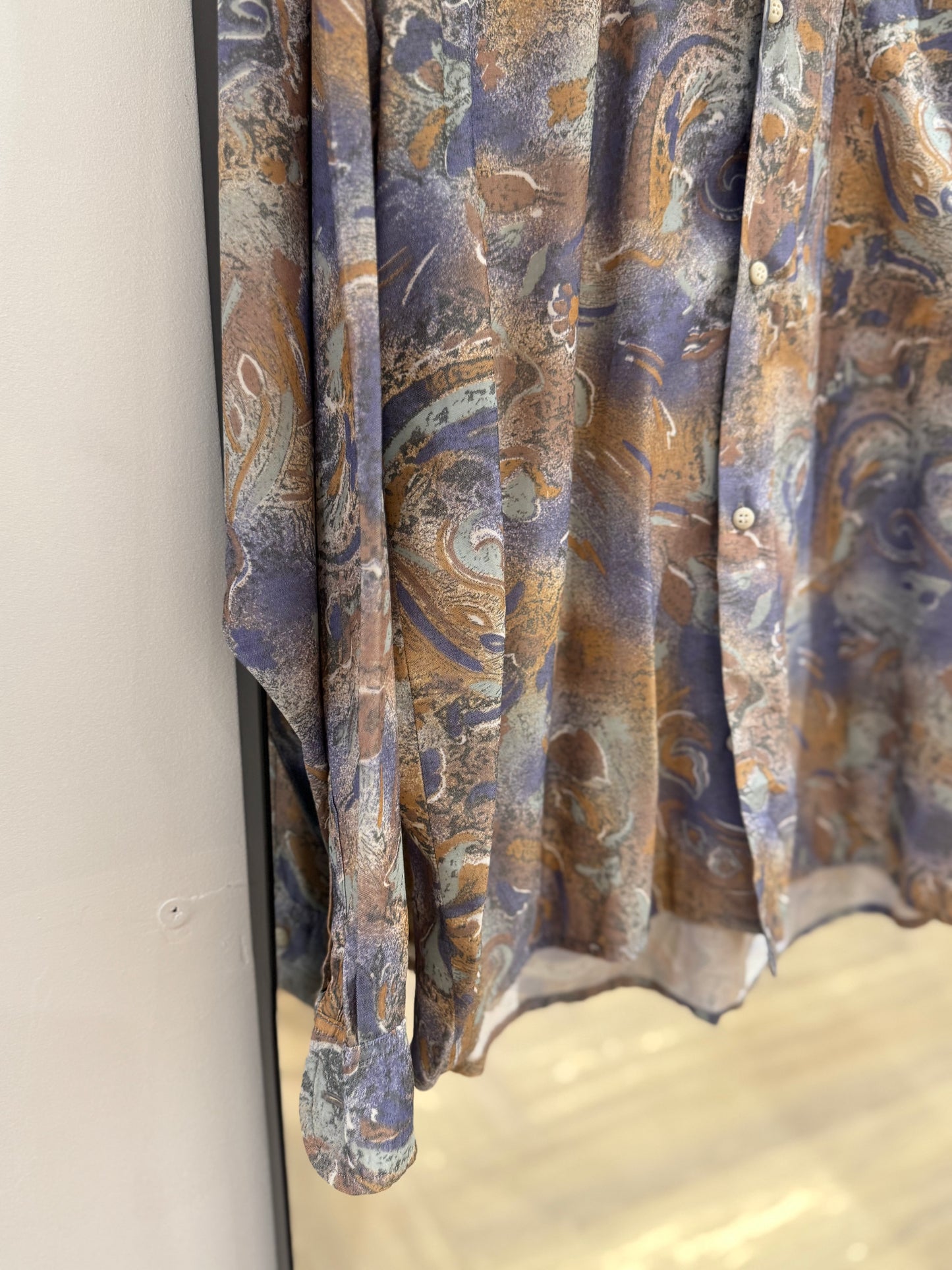 Chemise vintage à motifs L