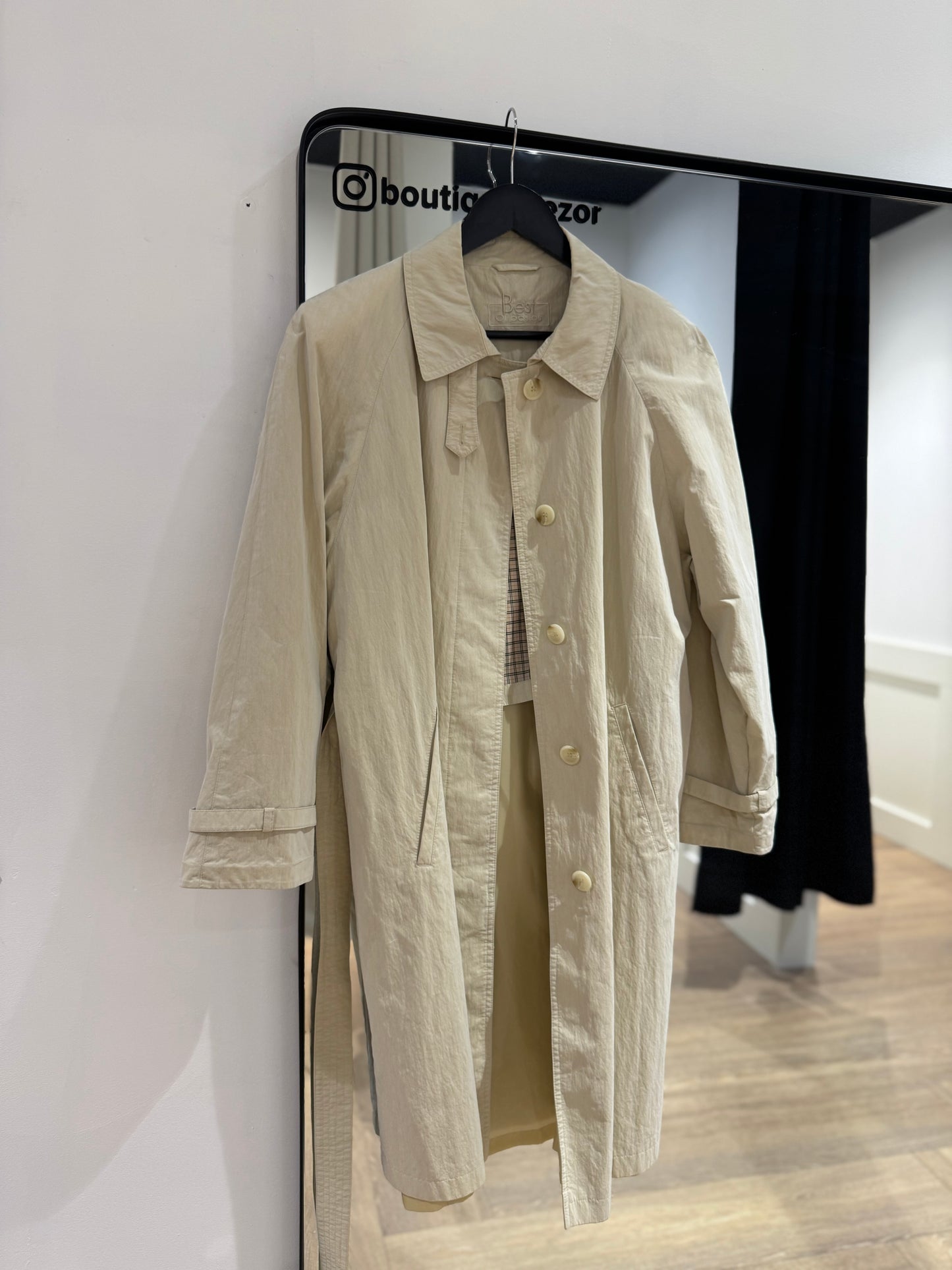 Trench vintage à épaulettes L