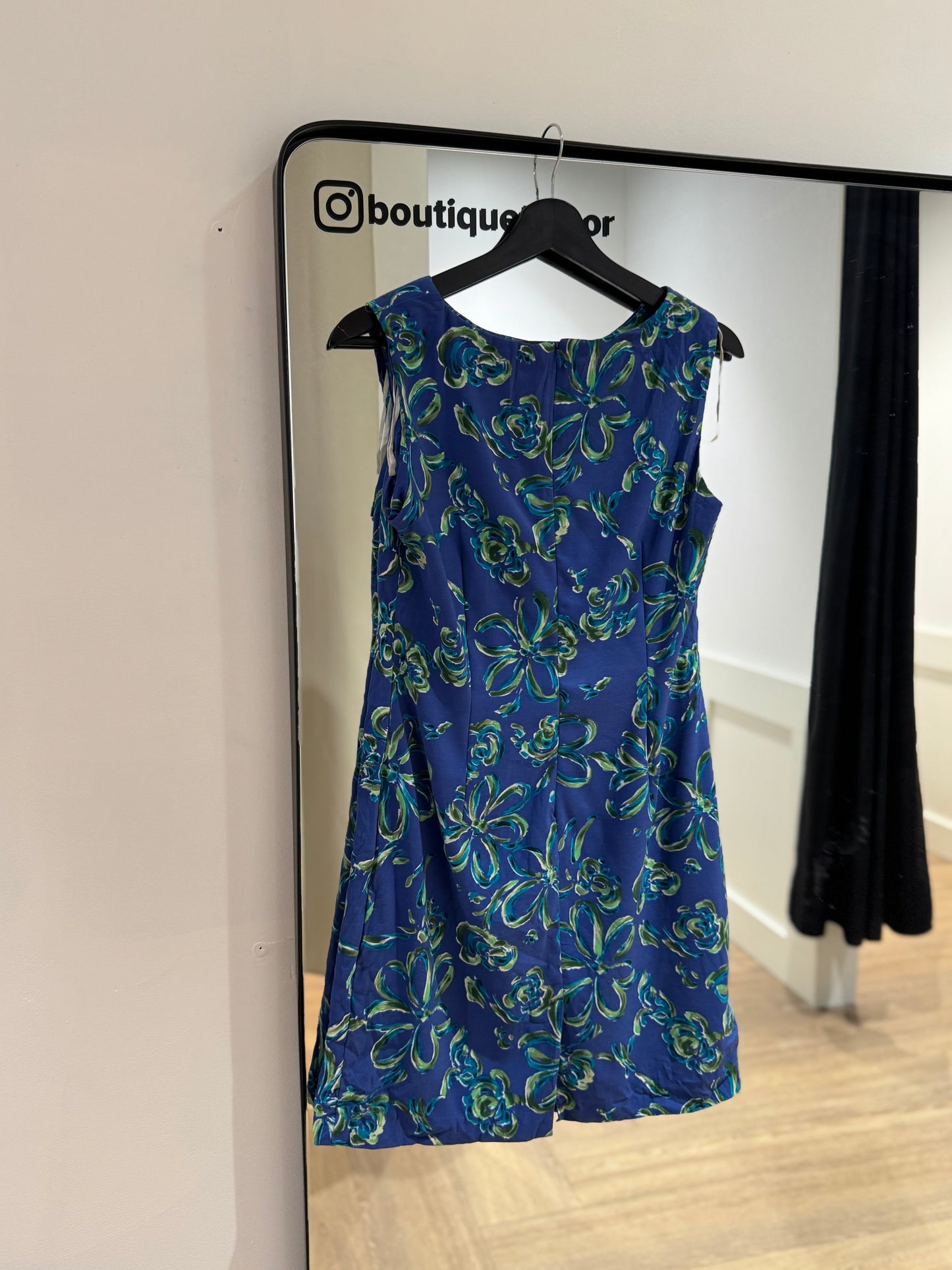 Robe courte à fleurs M