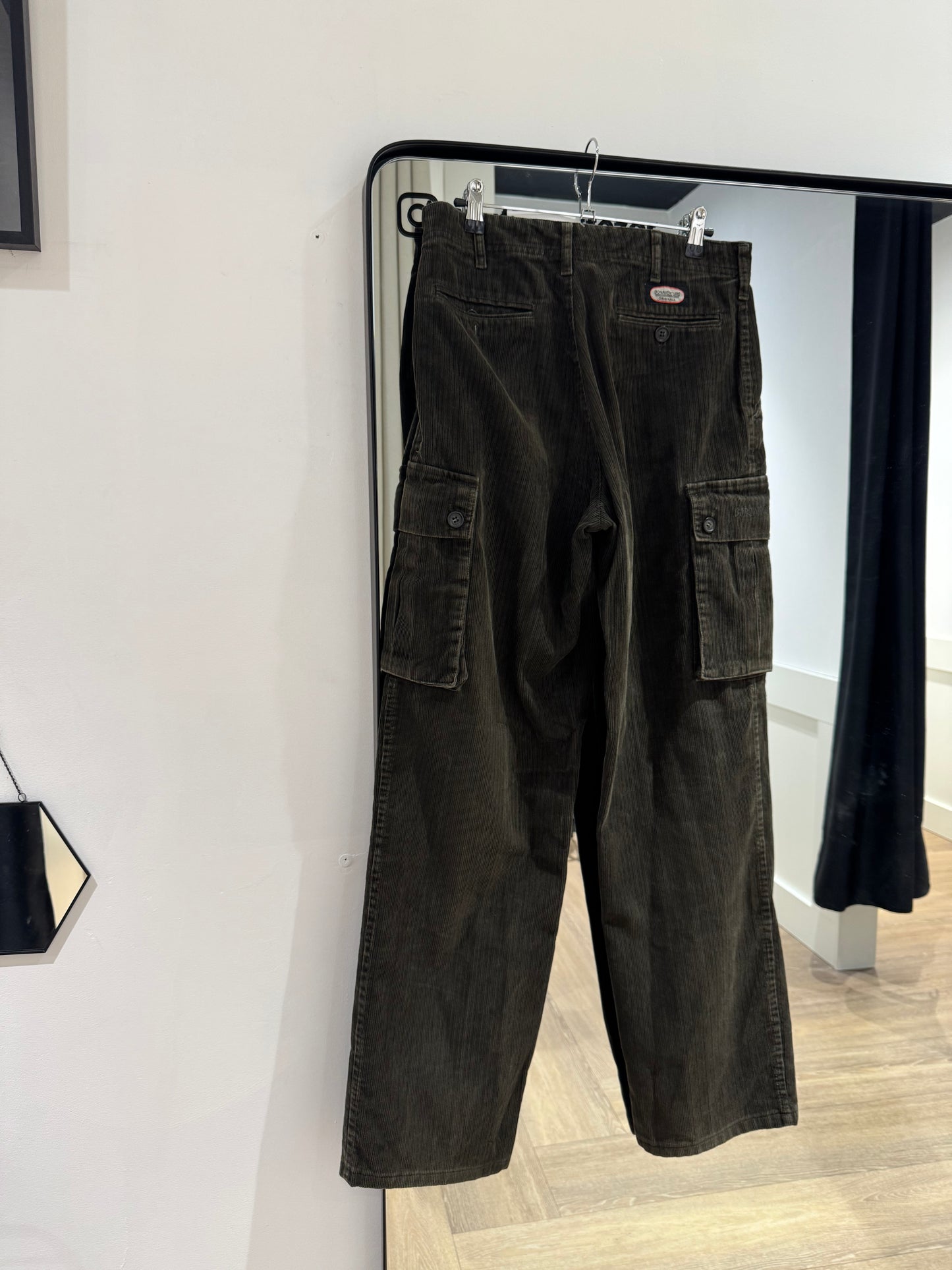 Pantalon cargo en velours 40