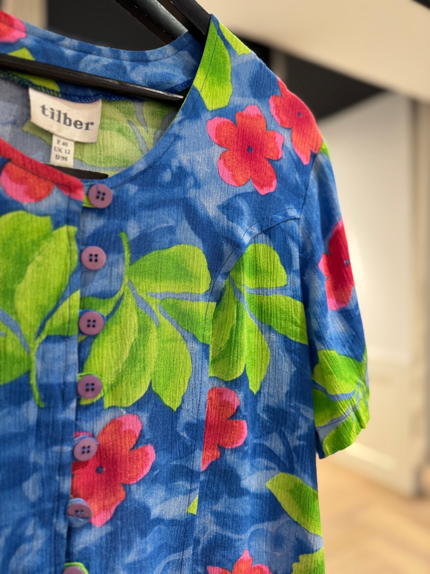 Blouse courte à fleurs M