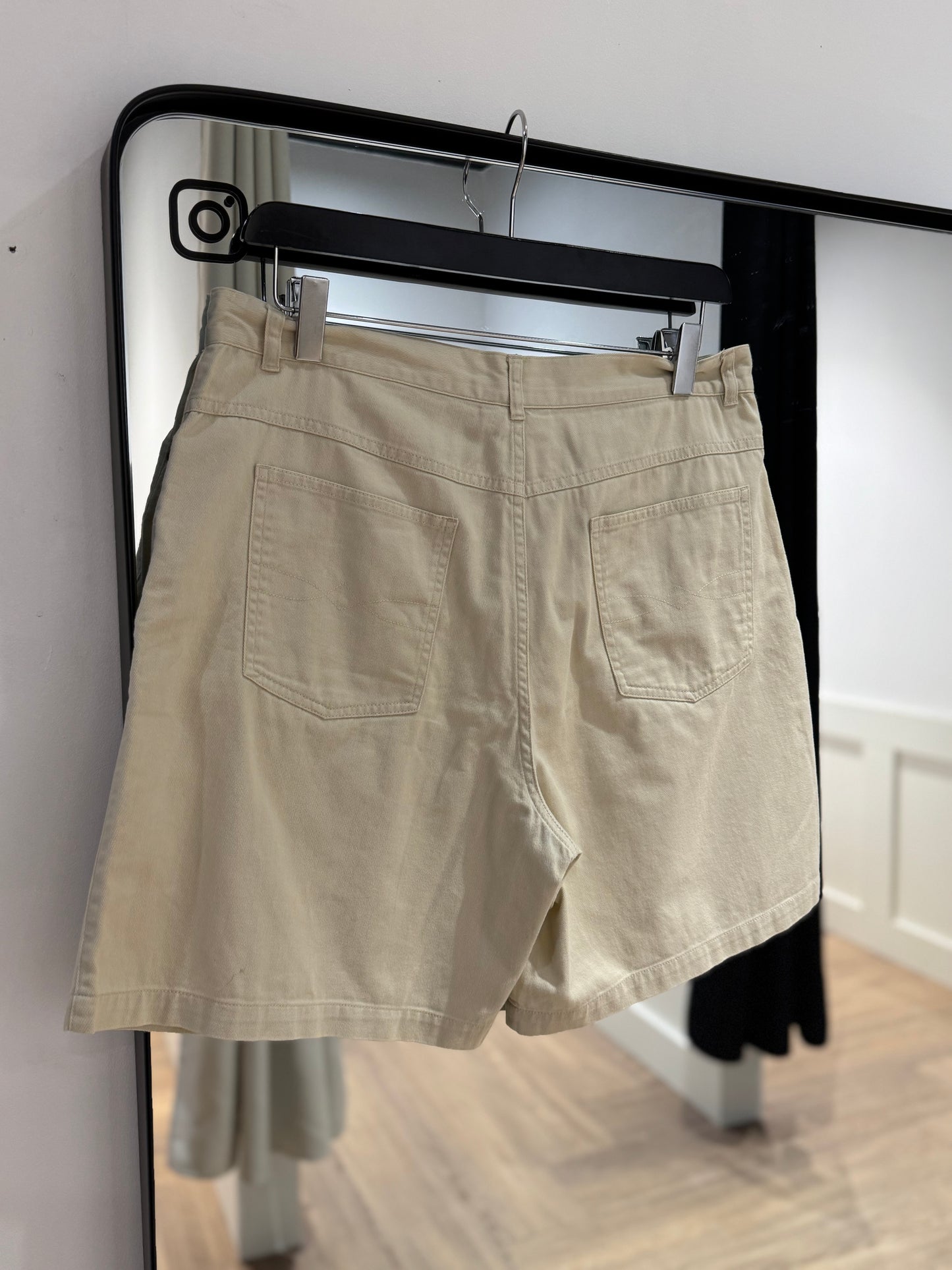 Short vintage beige 40