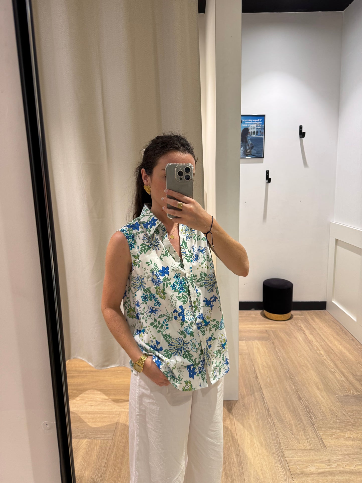 Chemise à fleurs sans manches M