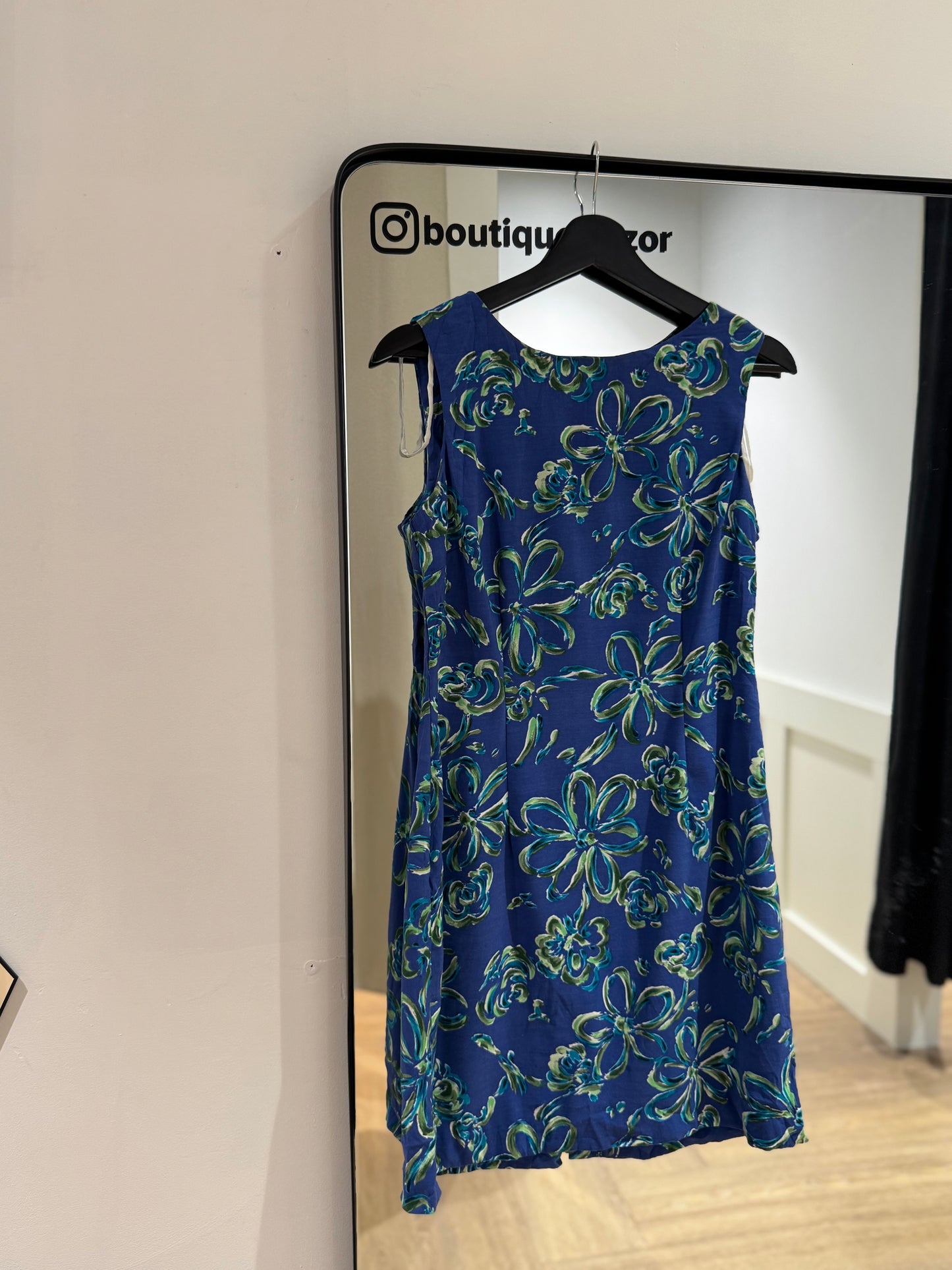 Robe courte à fleurs M