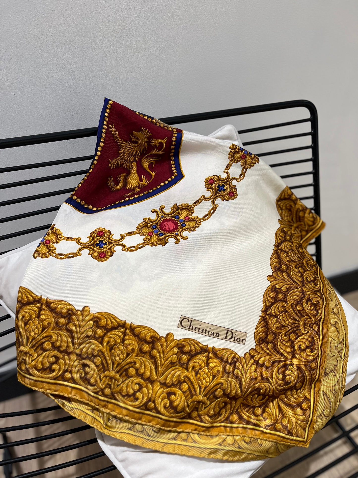 Foulard carré de soie Dior vintage