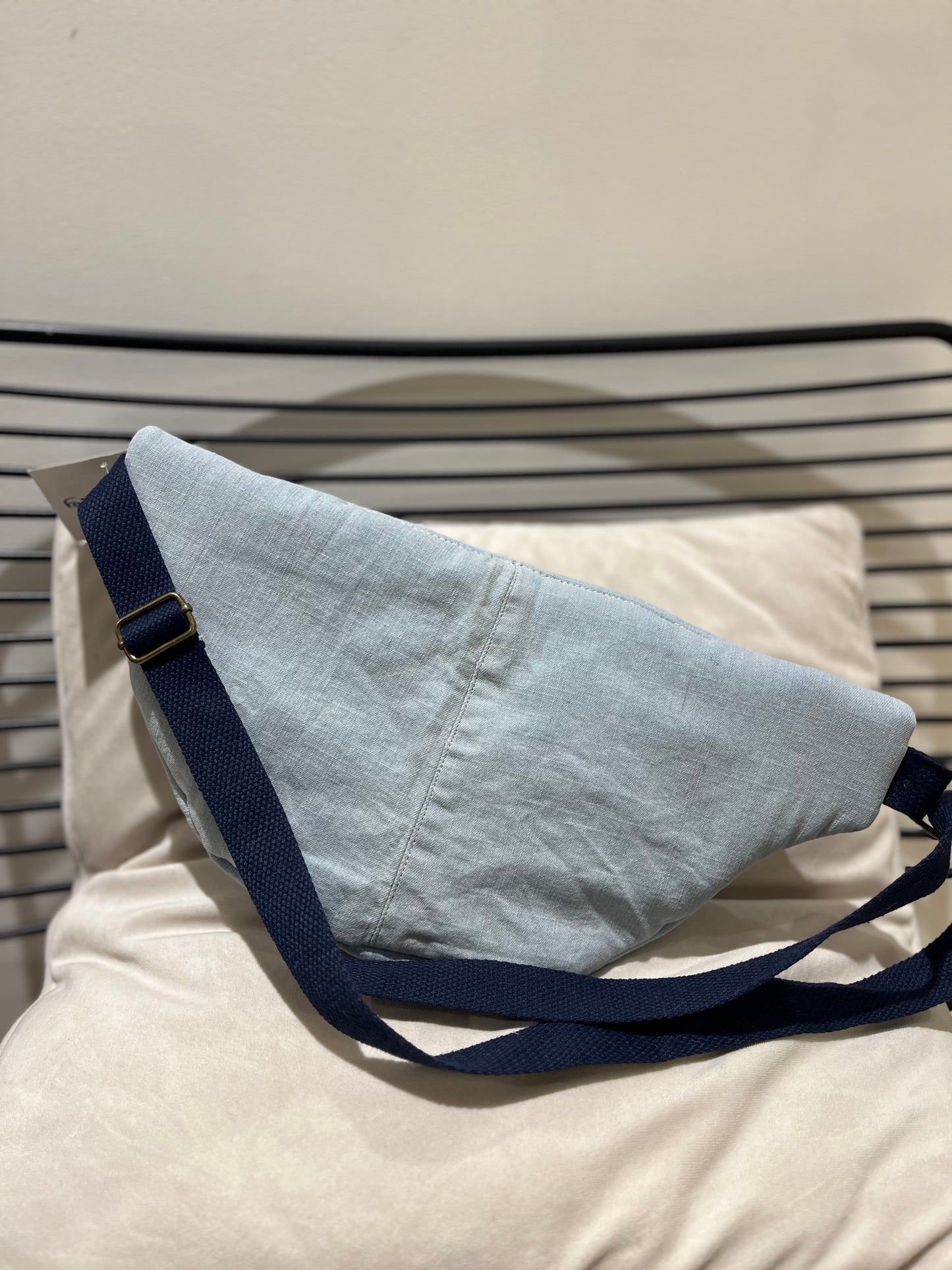 Sac banane en jean upcyclé Trézor
