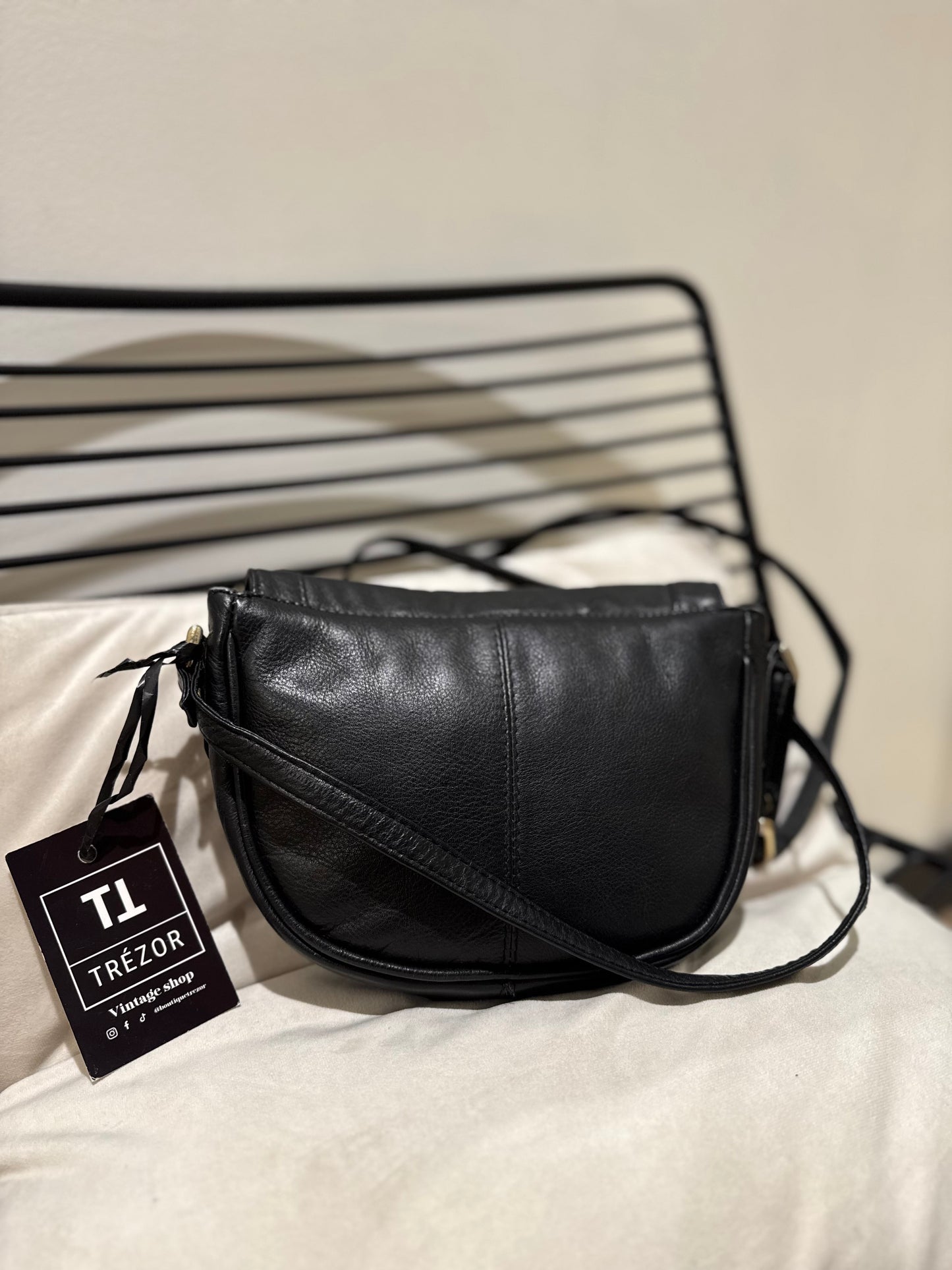 Sac bandoulière noir en cuir