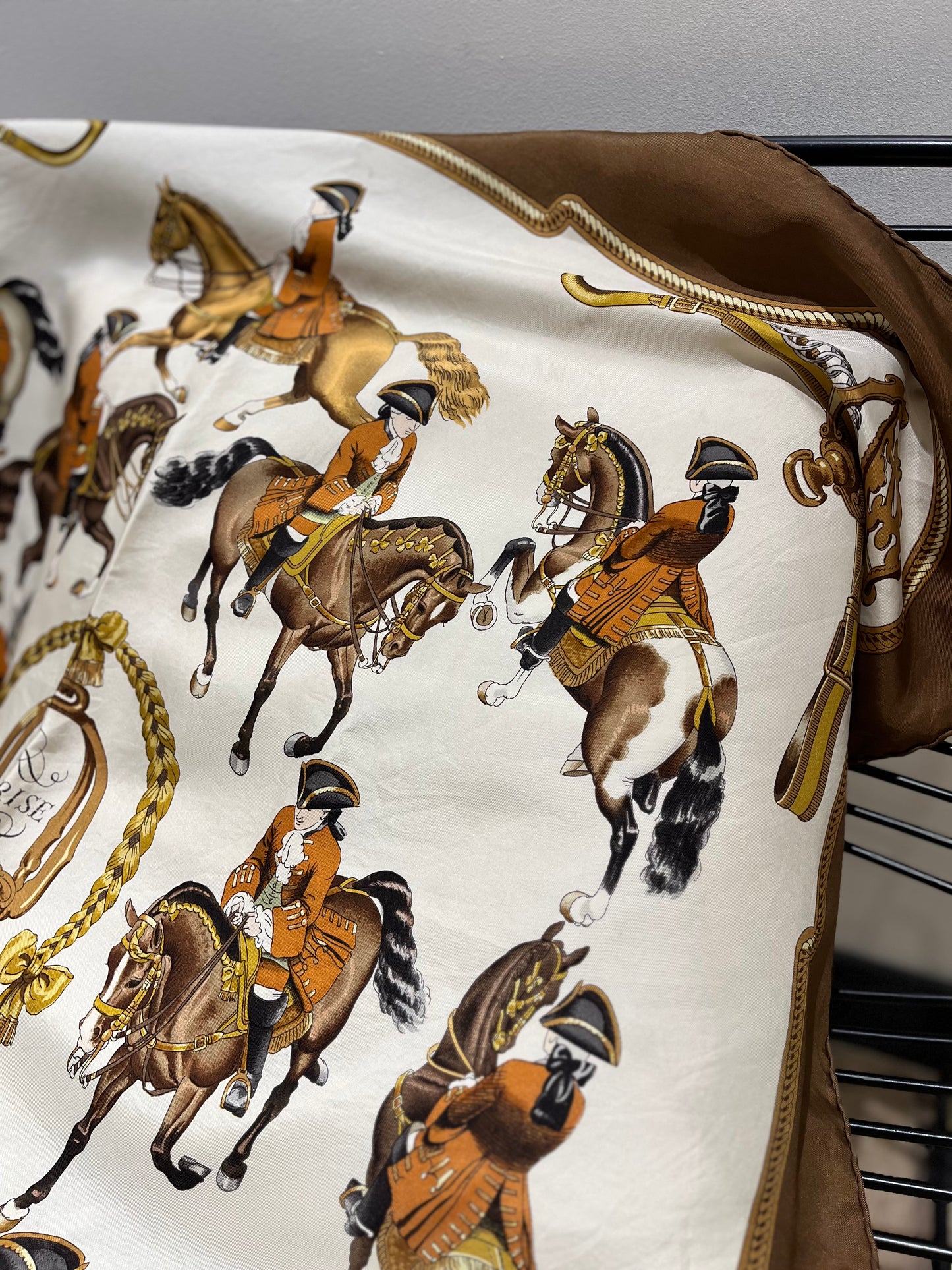 Carré de soie « Hermès » 90