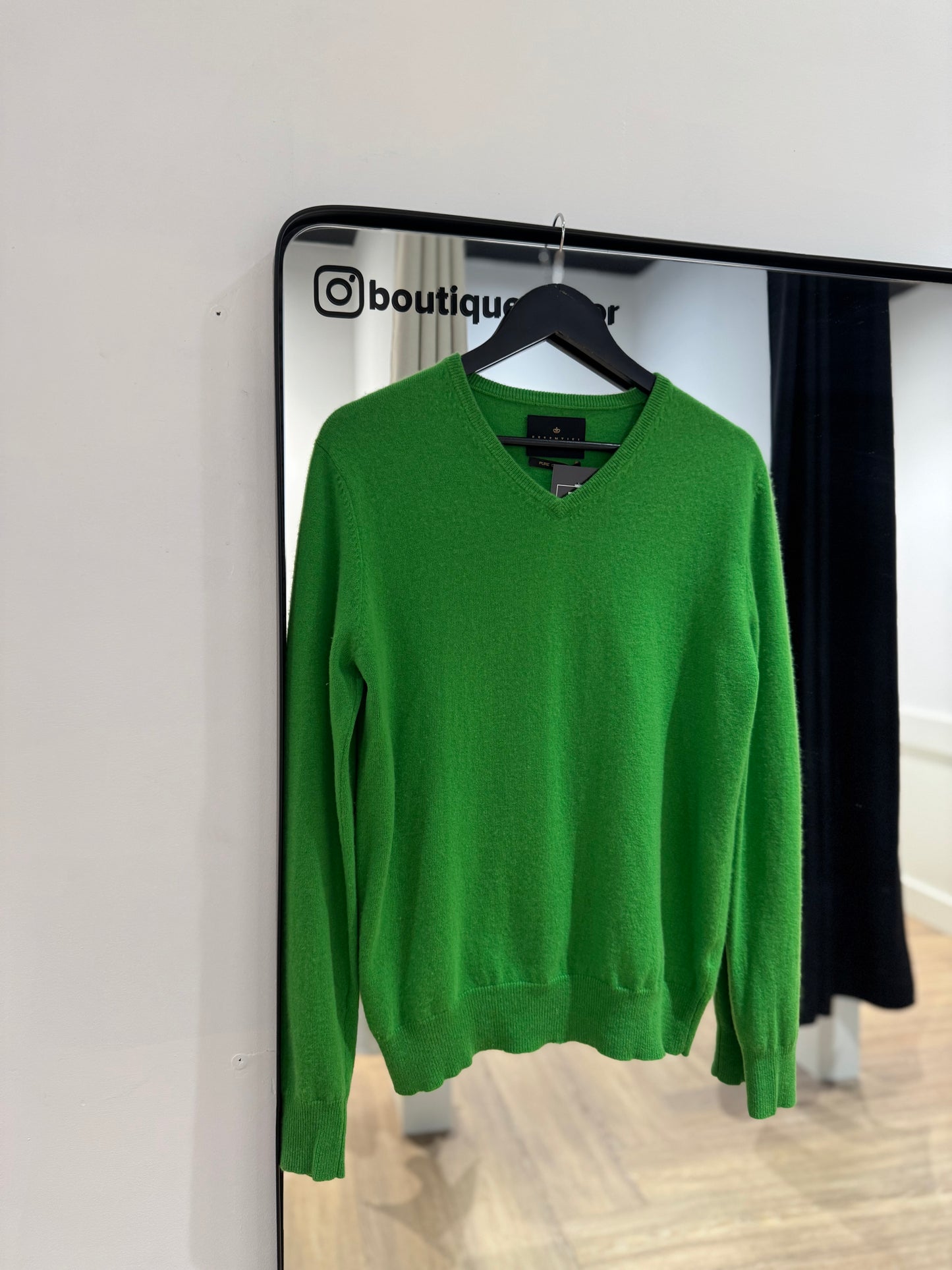 Pull en cachemire col V L