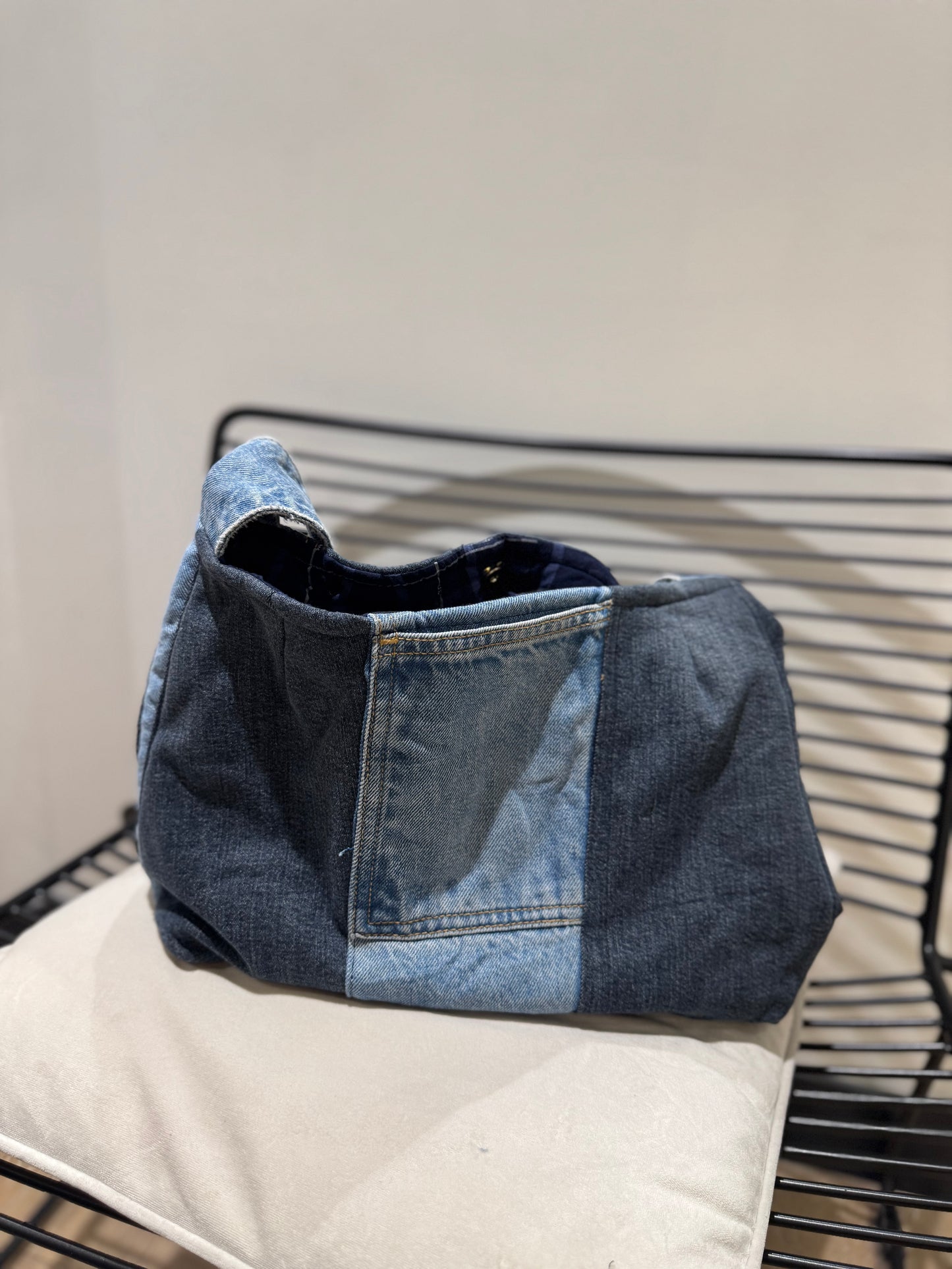 Grand sac cabas en jean upcyclé