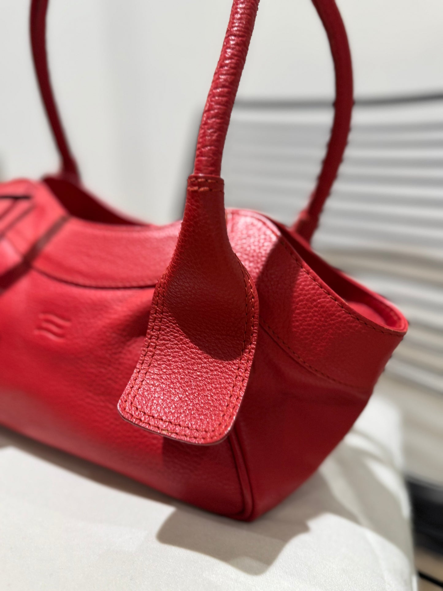 Sac en cuir rouge