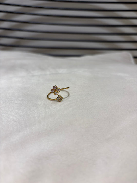 Bague dorée trèfle à strass