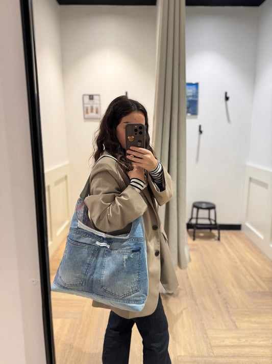 Grand sac cabas upcyclé en jean