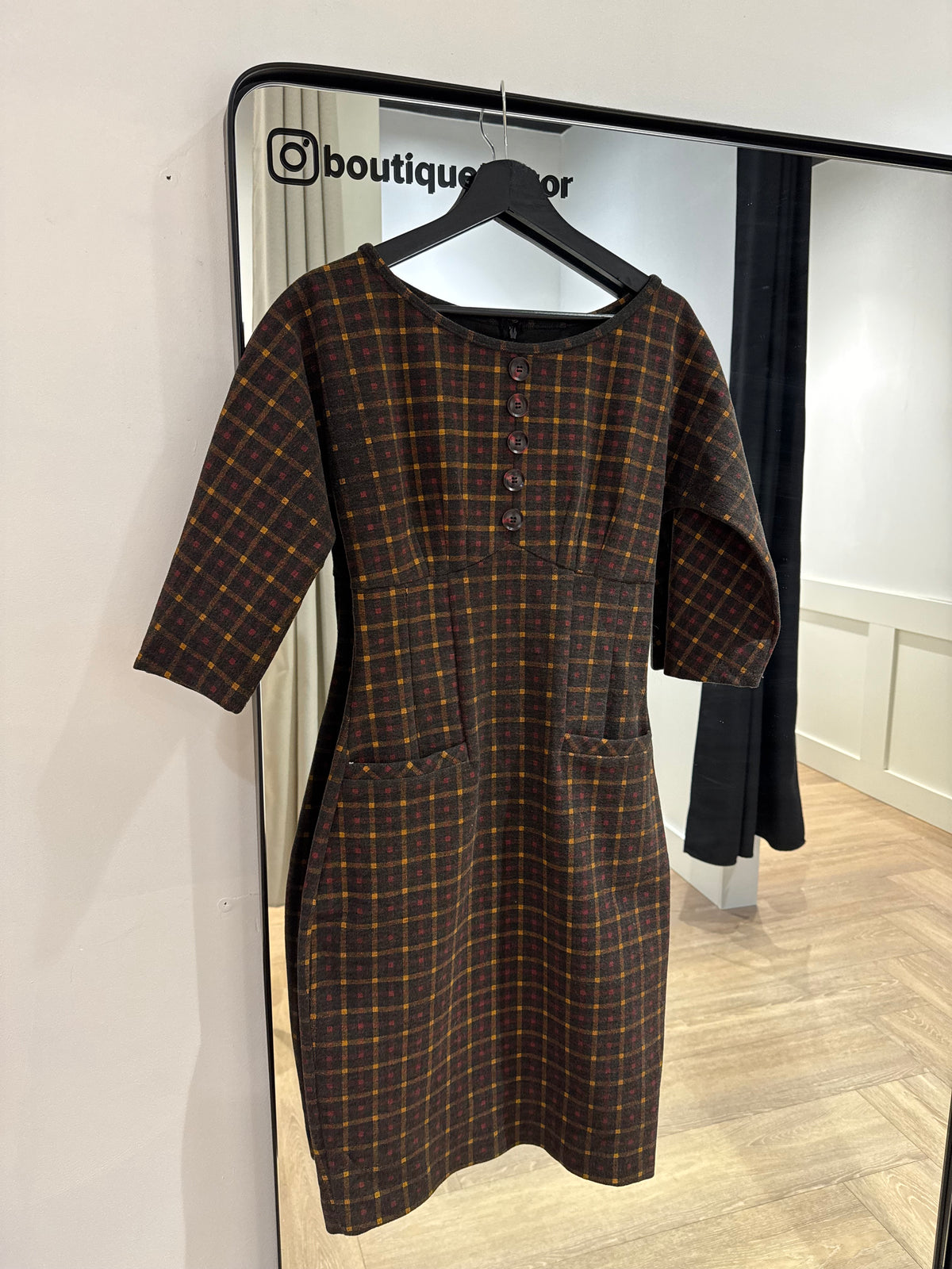 Robe à carreaux M