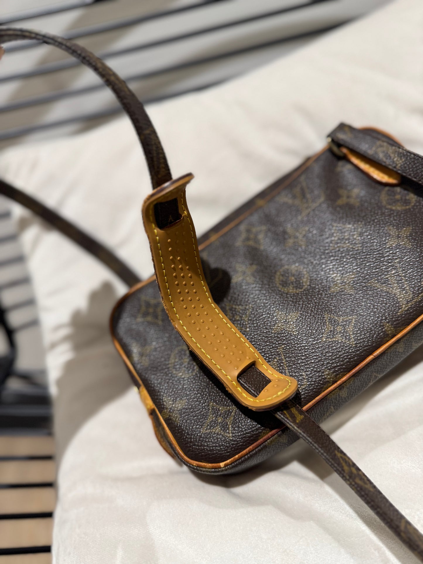 Sacoche bandoulière Louis Vuitton