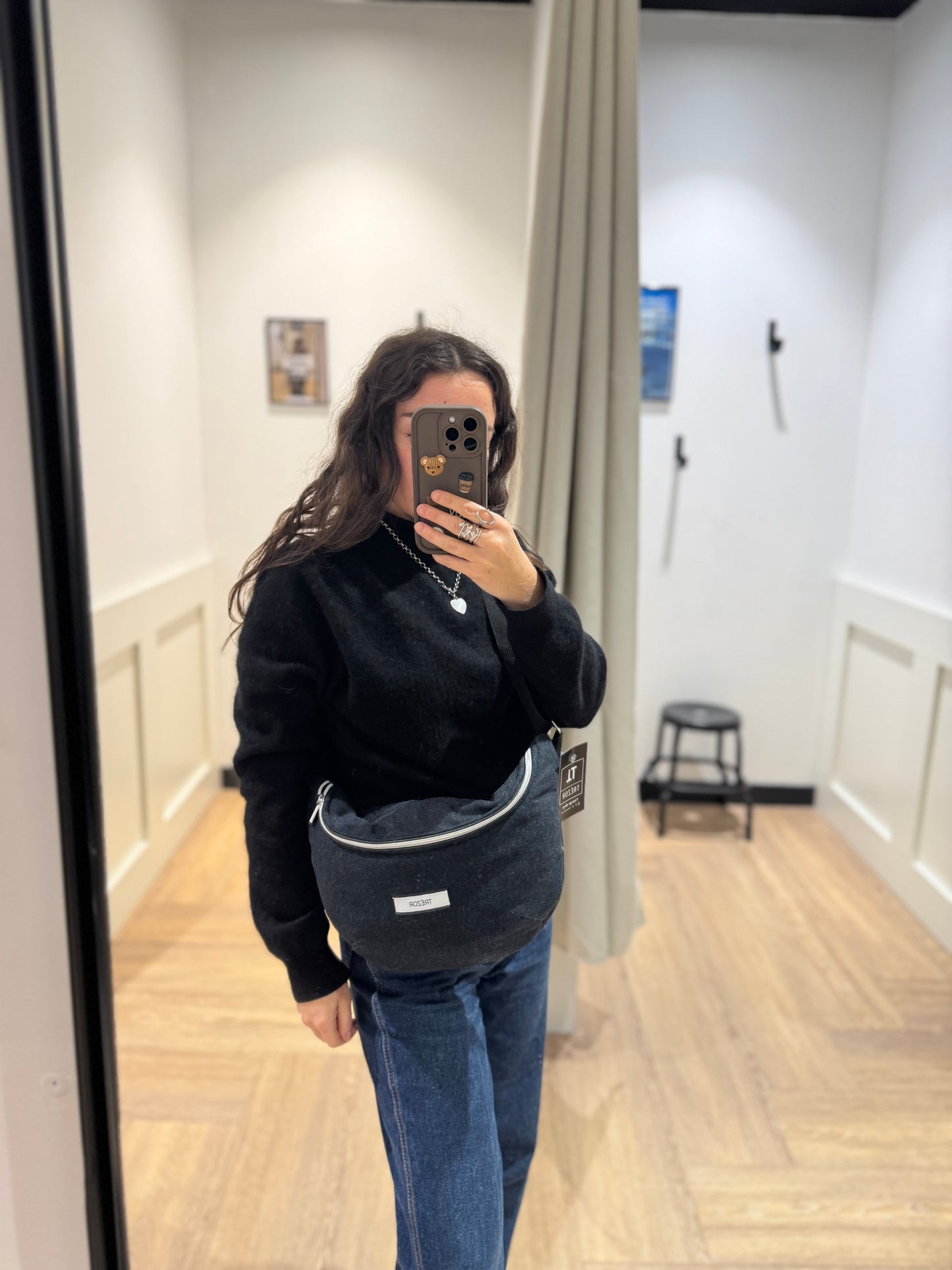 Sac banane upcyclé fait main grand format en laine