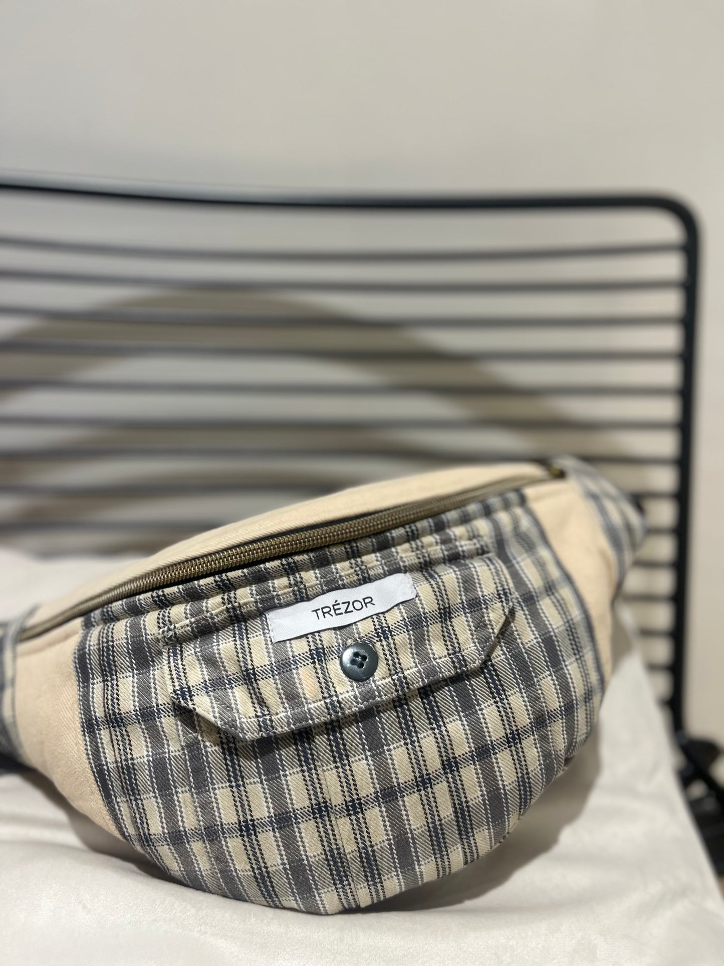 Sac banane en tissu upcycle