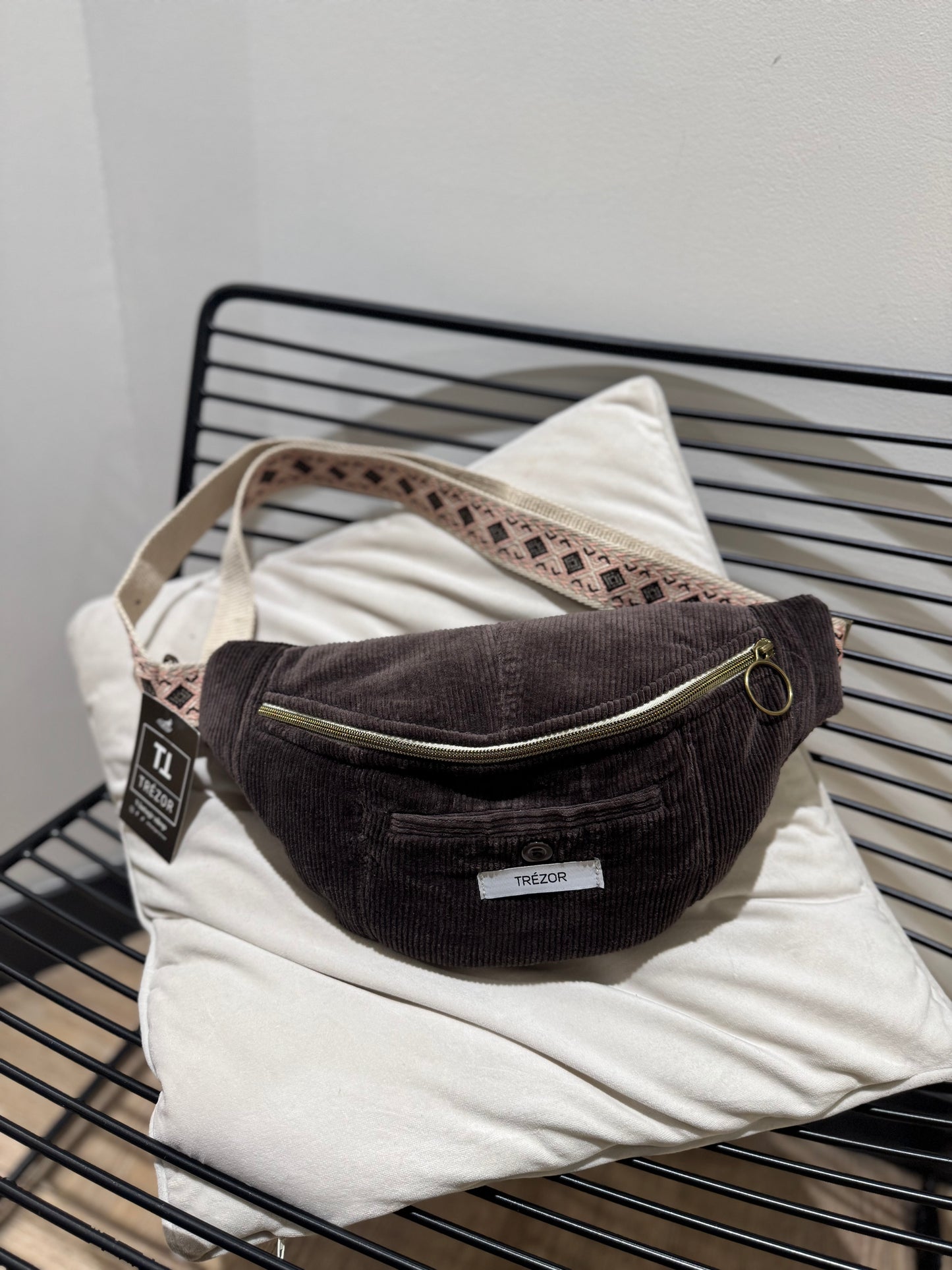 Sac banane en velours upcyclé fait main