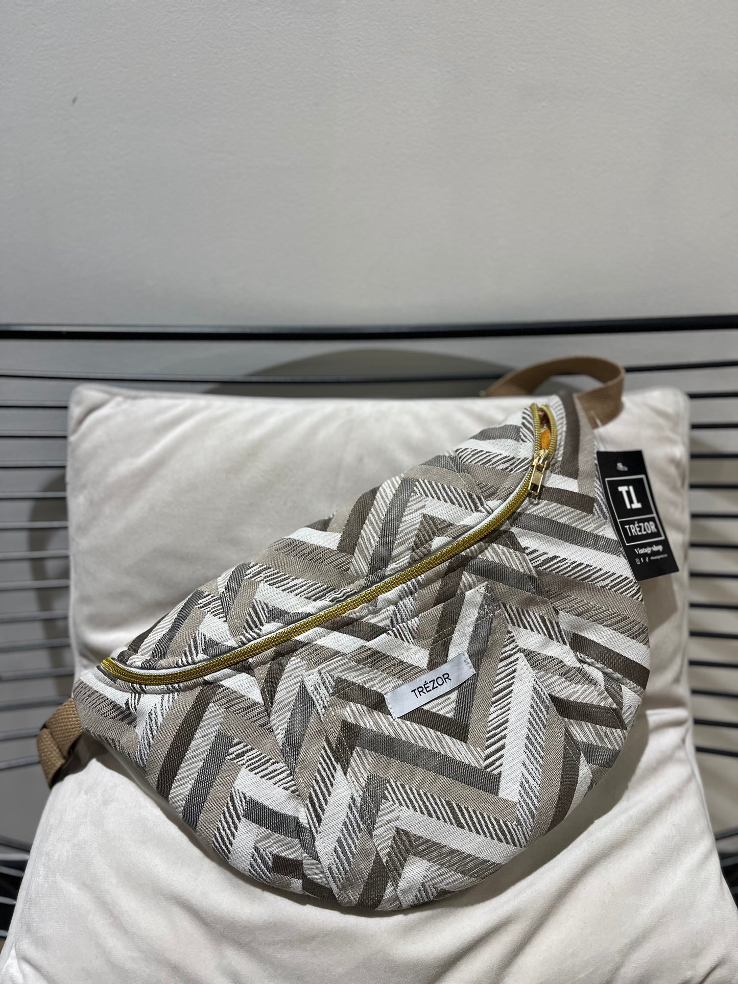 Sac banane à motifs Trézor grand format