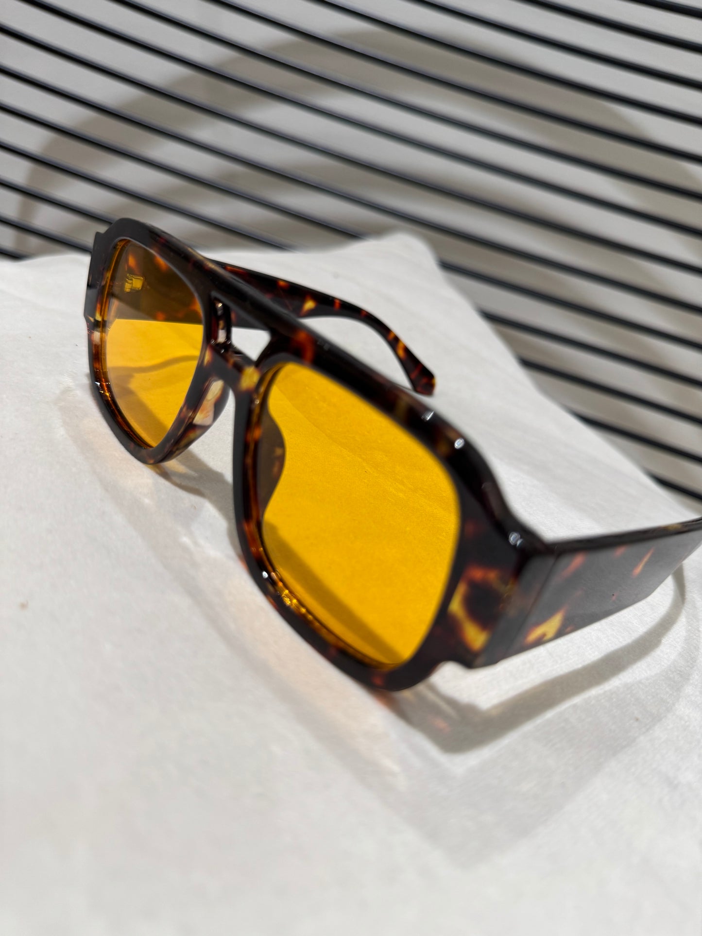 Lunettes de soleil écaille marron