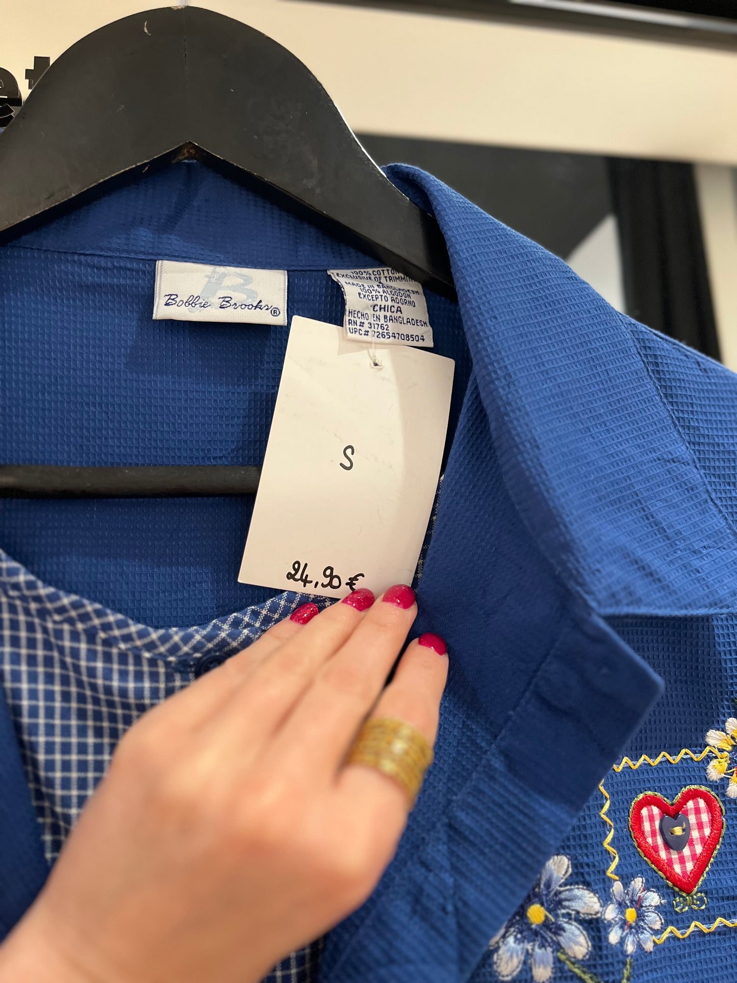 Chemise vintage à broderies S