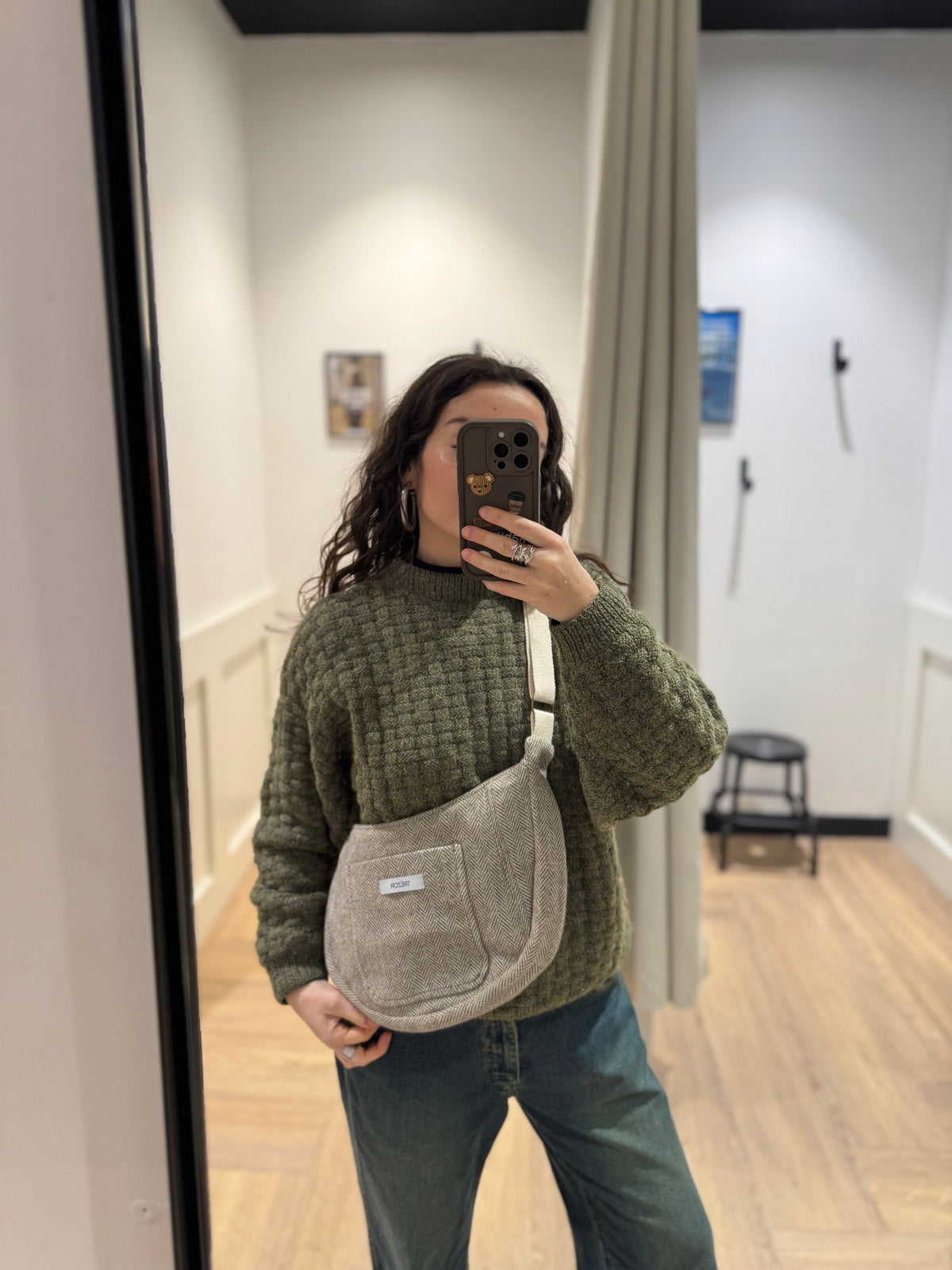 Sac demi-lune upcyclé fait main