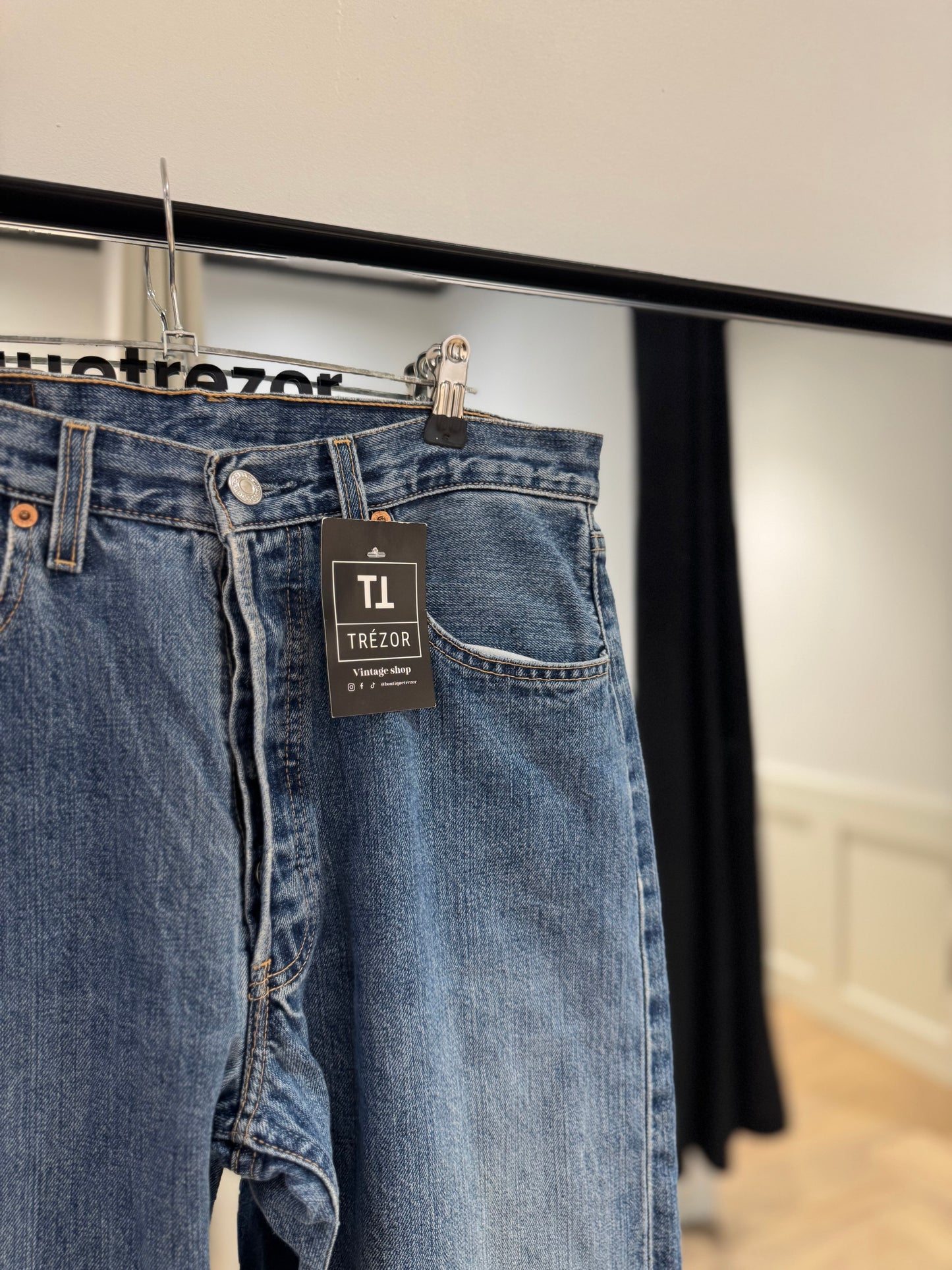 Jean Levis 501 38
