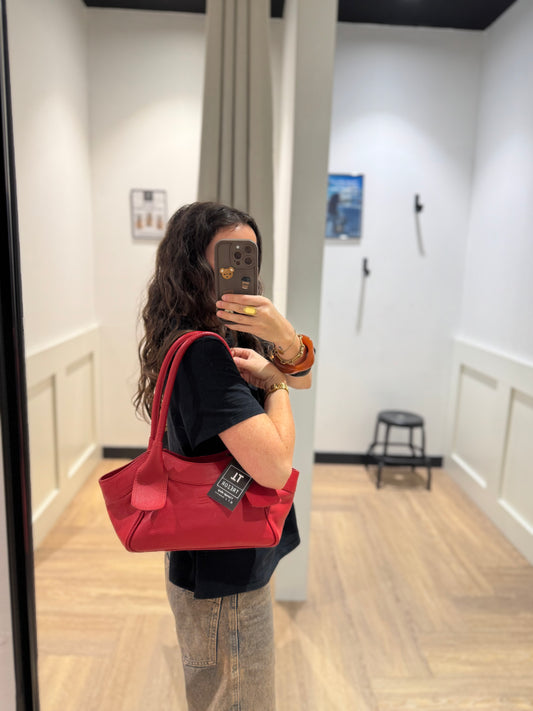 Sac en cuir rouge