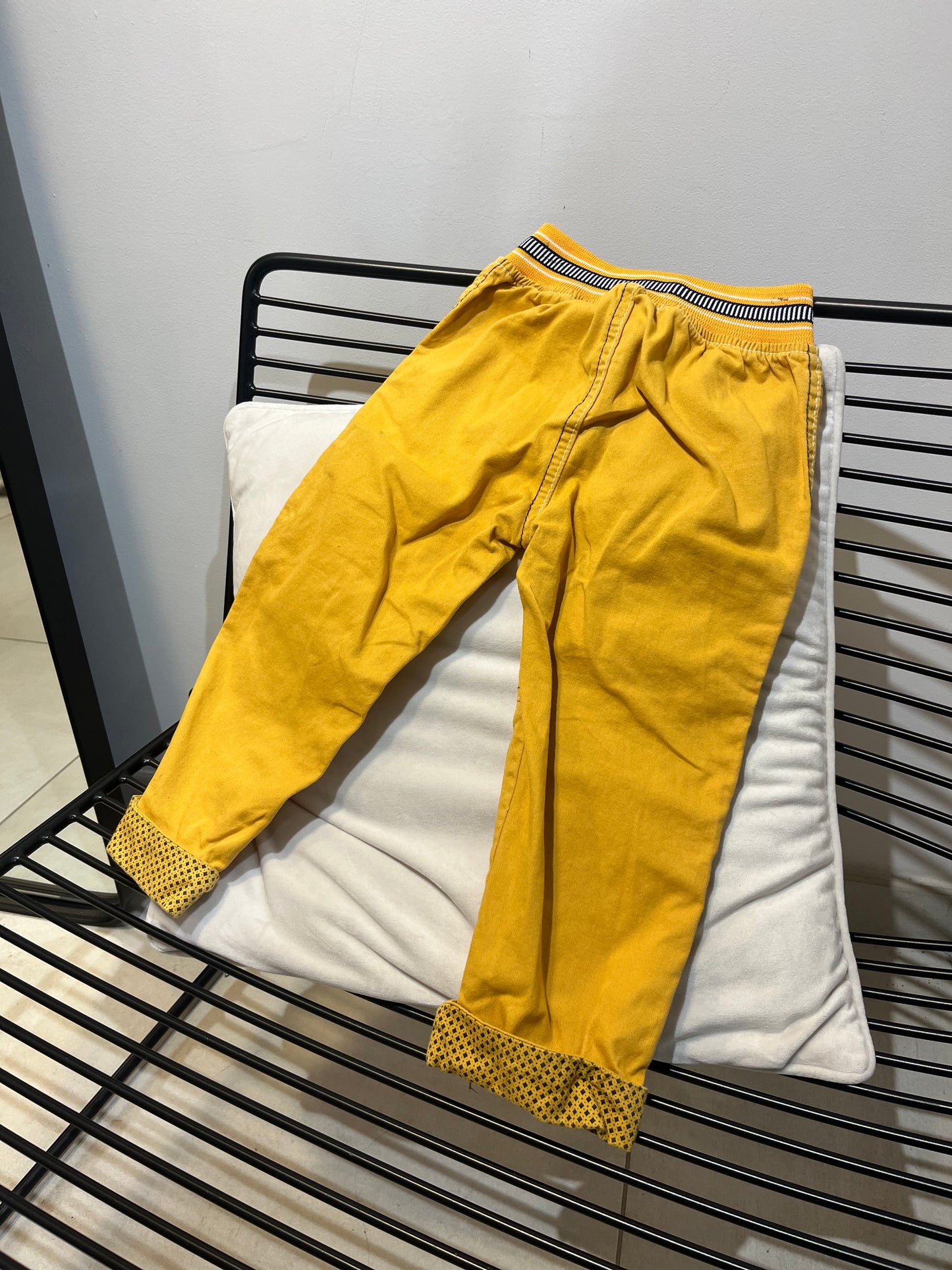 Pantalon jaune 3 ans
