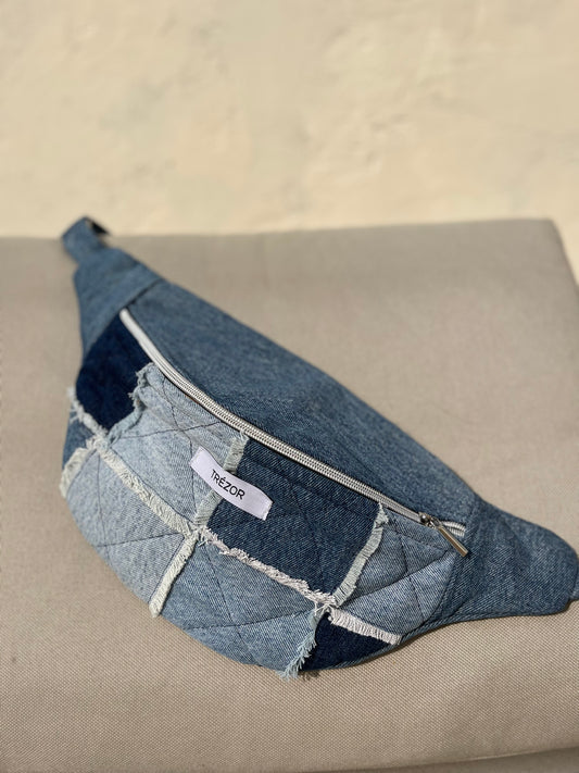 Sac banane en jean upcyclé Trézor