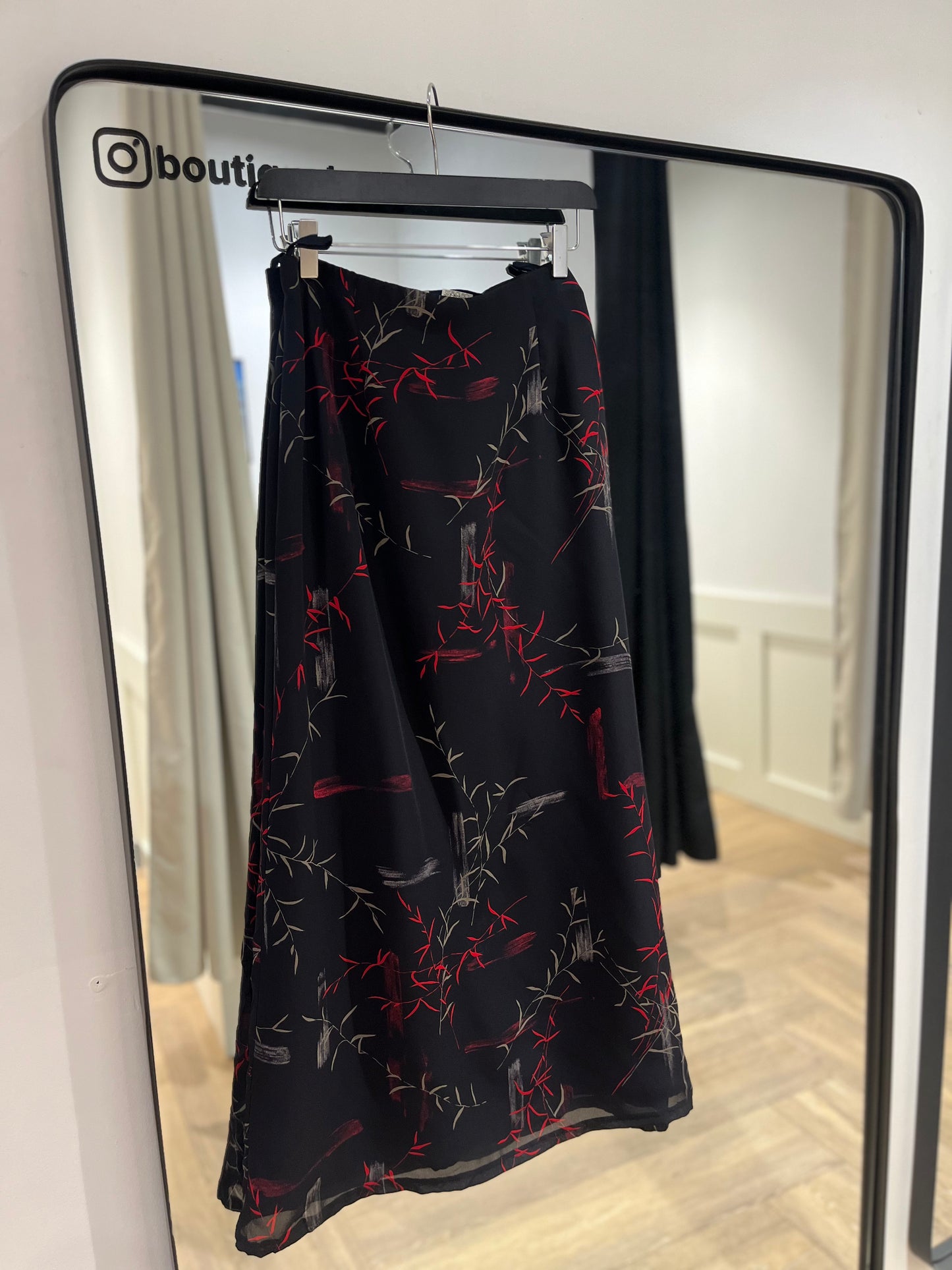 Jupe noire à motifs 38