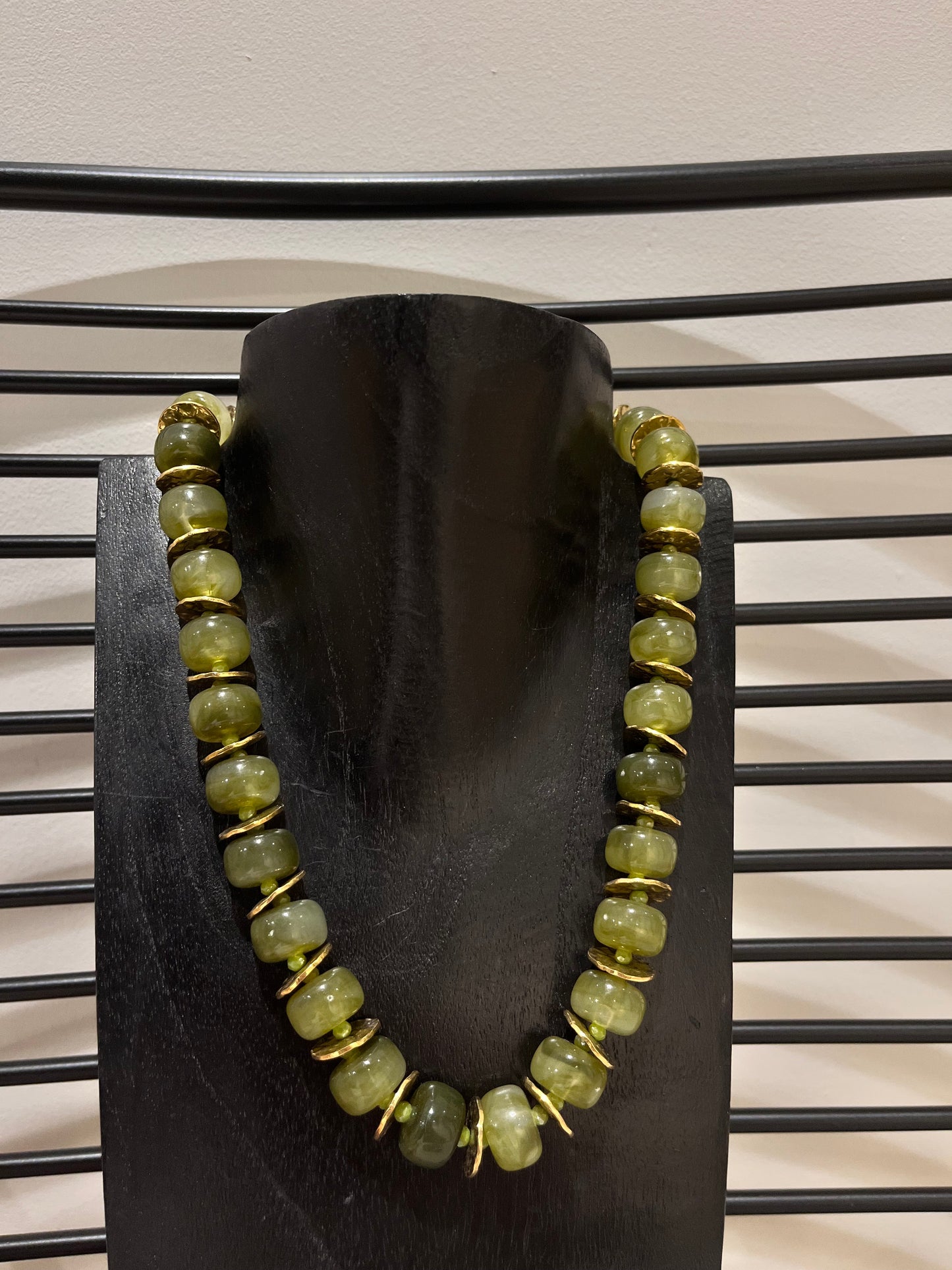 Collier à perle verte