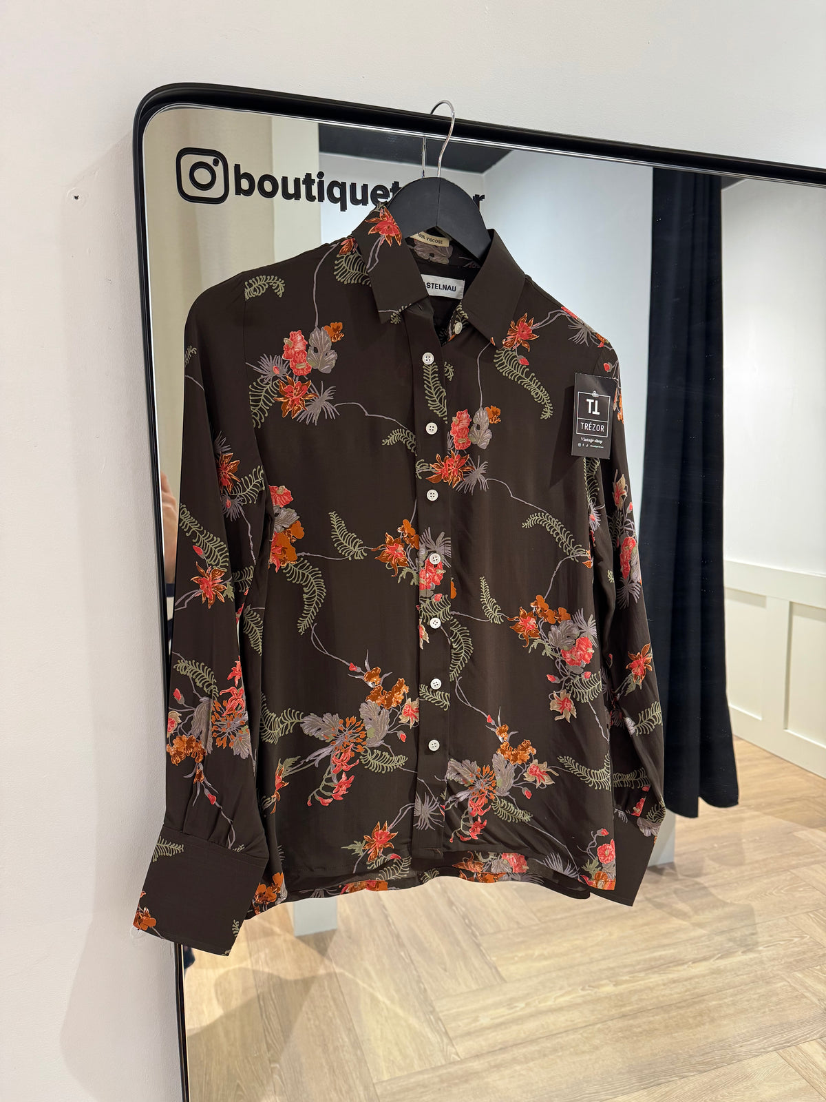 Blouse à motifs fleurs M/L