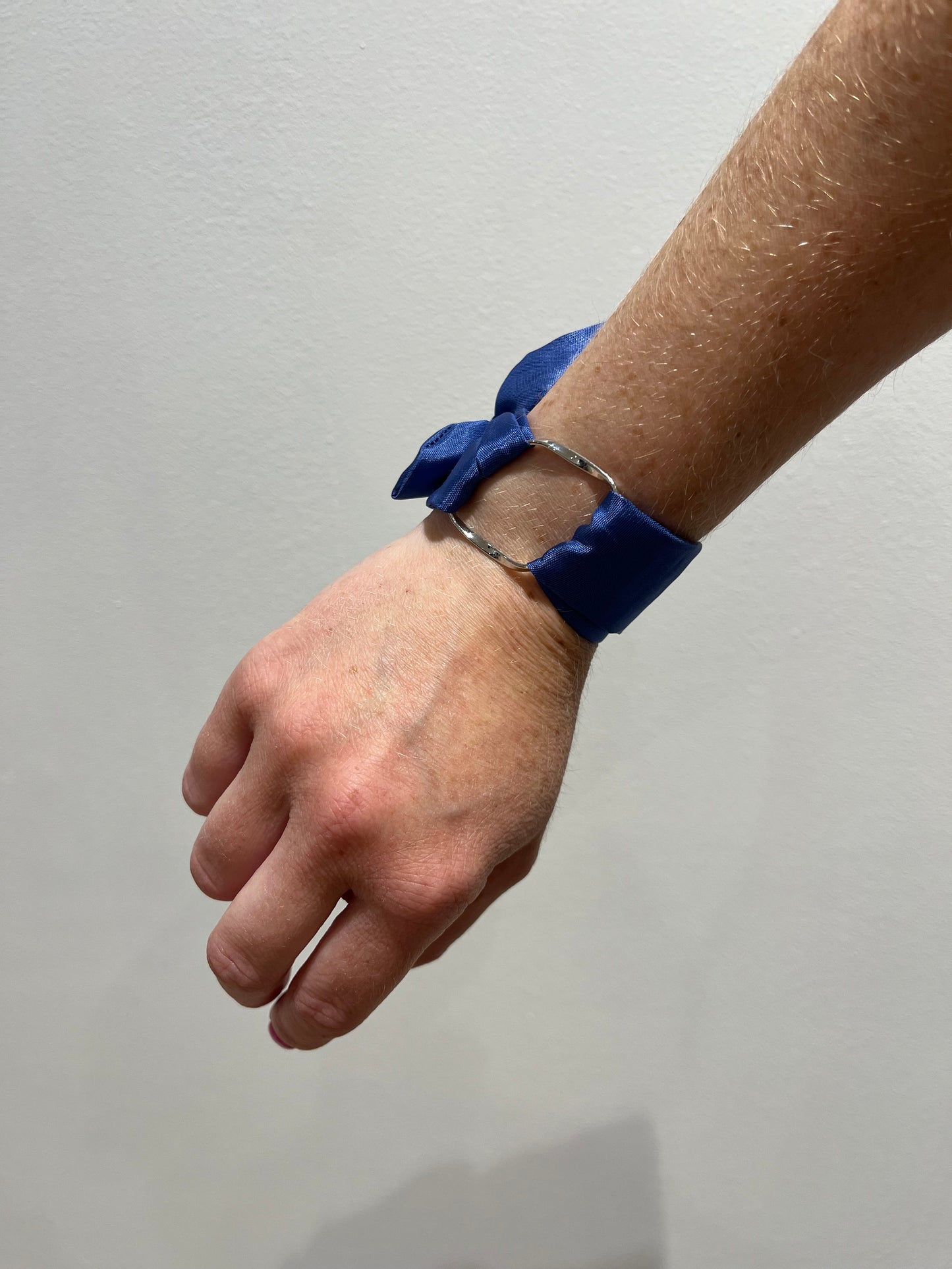 Bracelet bleu Trézor X Maison Merr