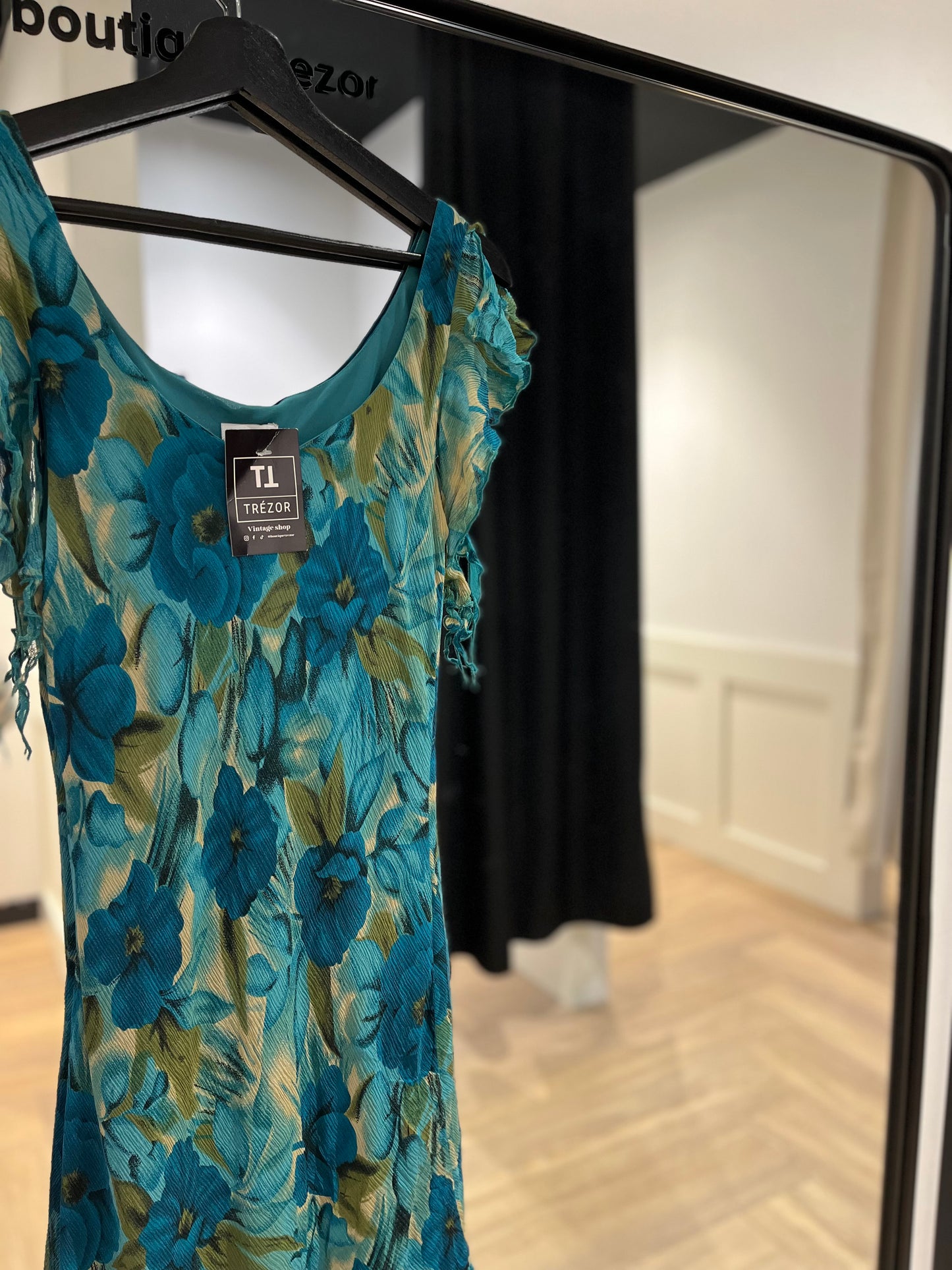Robe à volants M