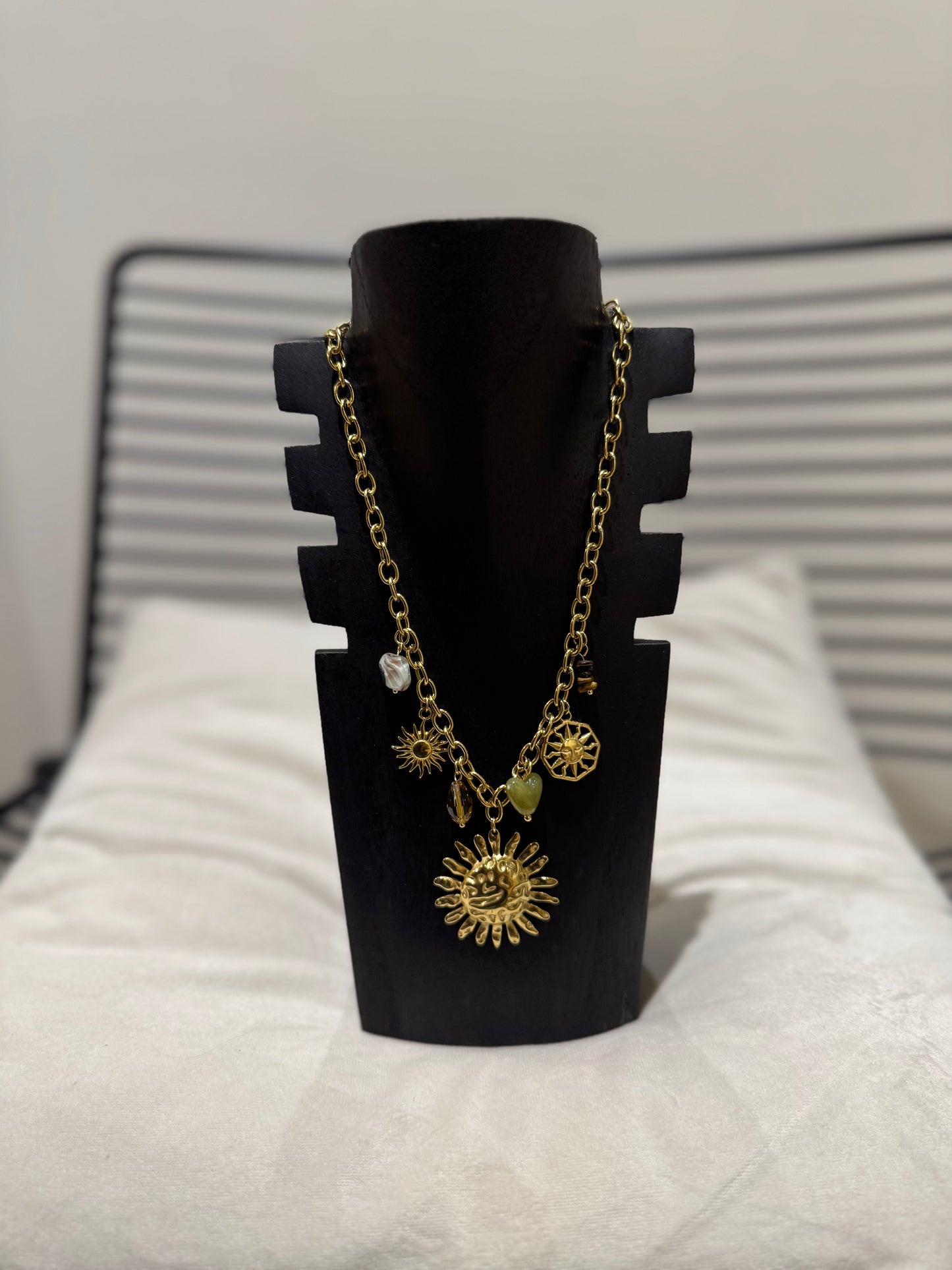 Collier à breloques soleil