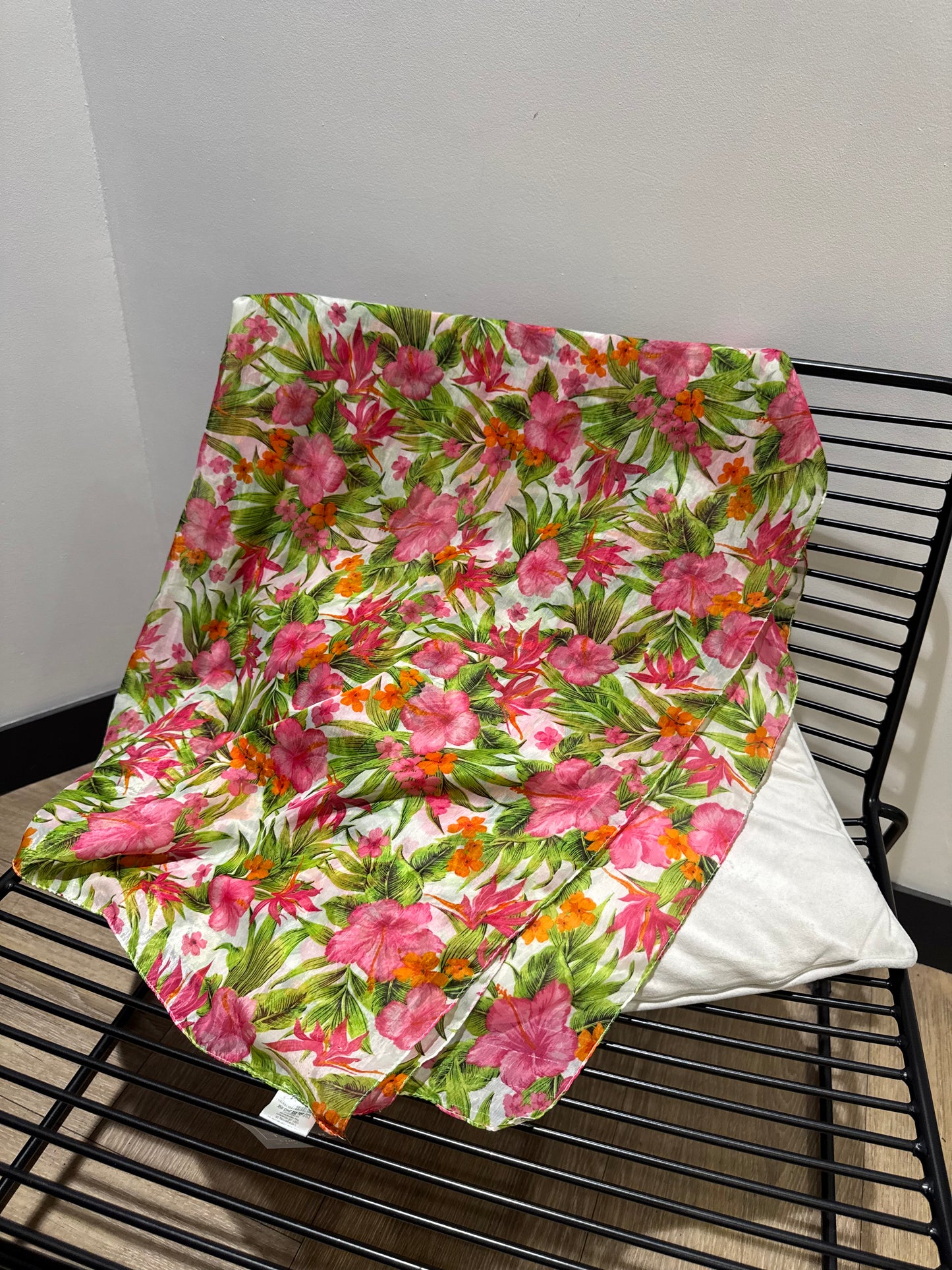 Foulard paréo à fleurs