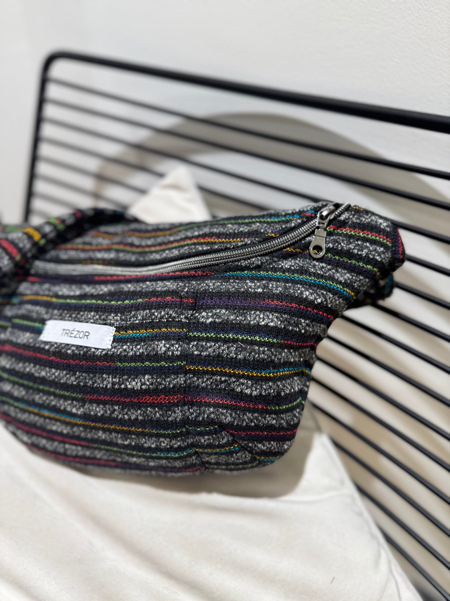 Sac banane grand format en tissu upcycle