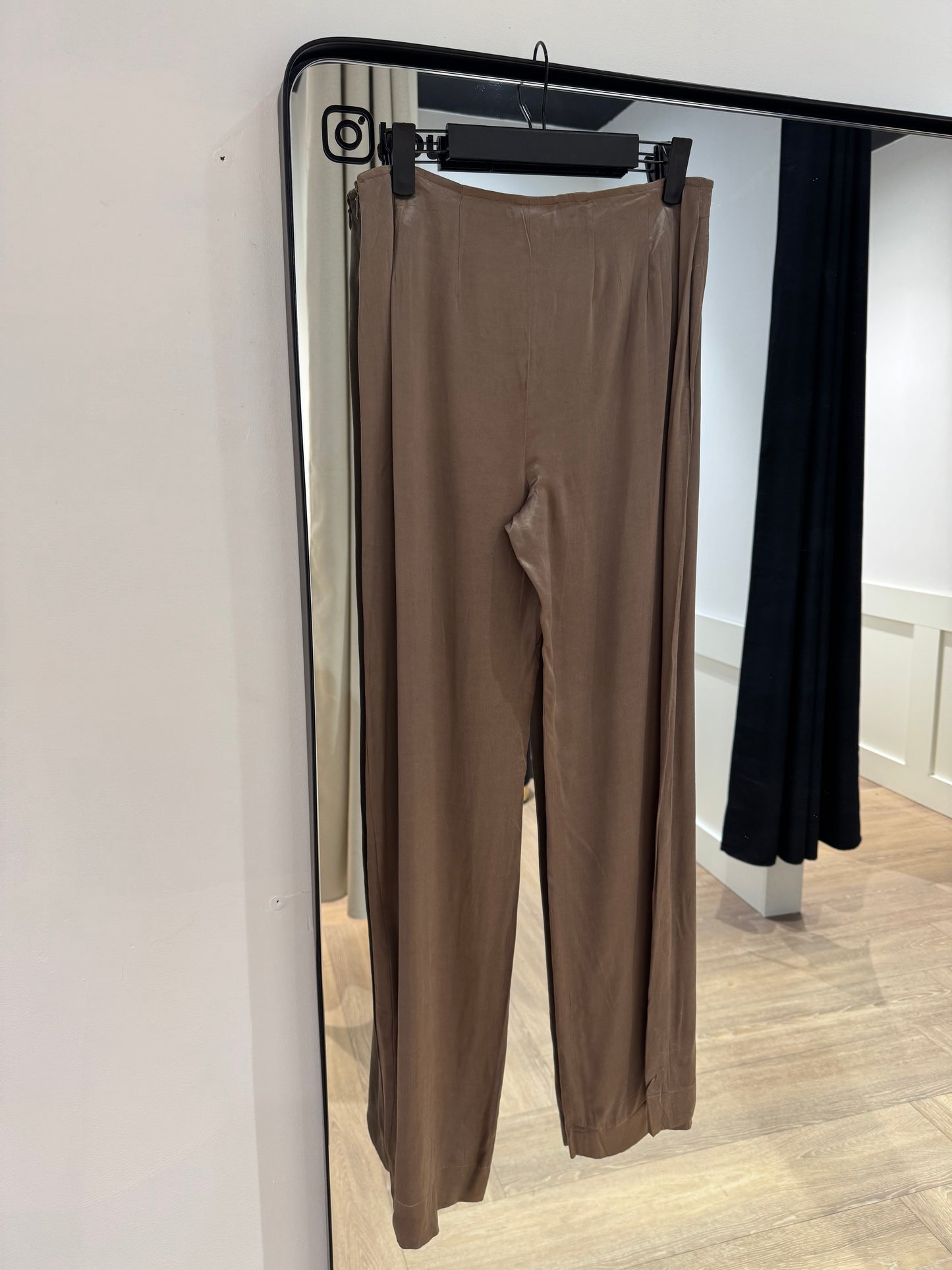 Pantalon satiné fluide 36/38