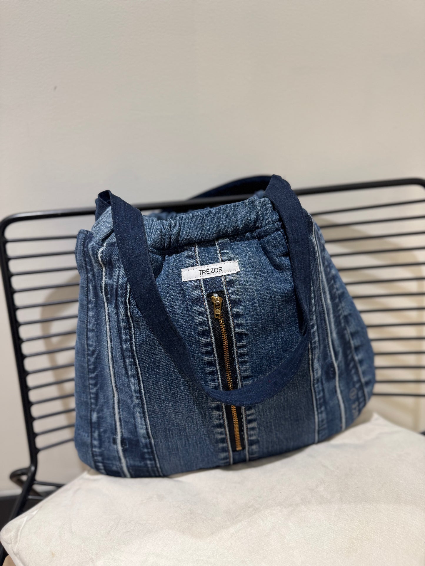 Sac seau en jean upcyclé Trézor